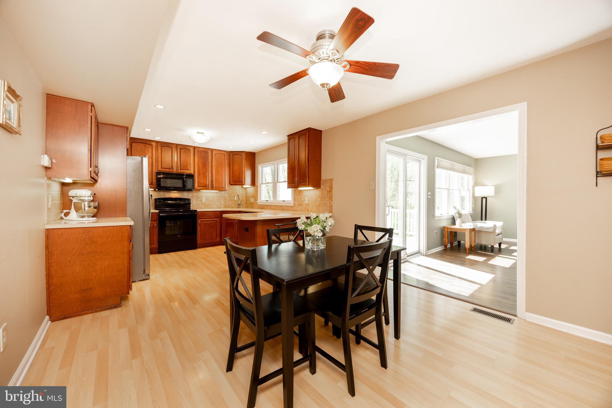 VICTORIA CROSSING - Residential