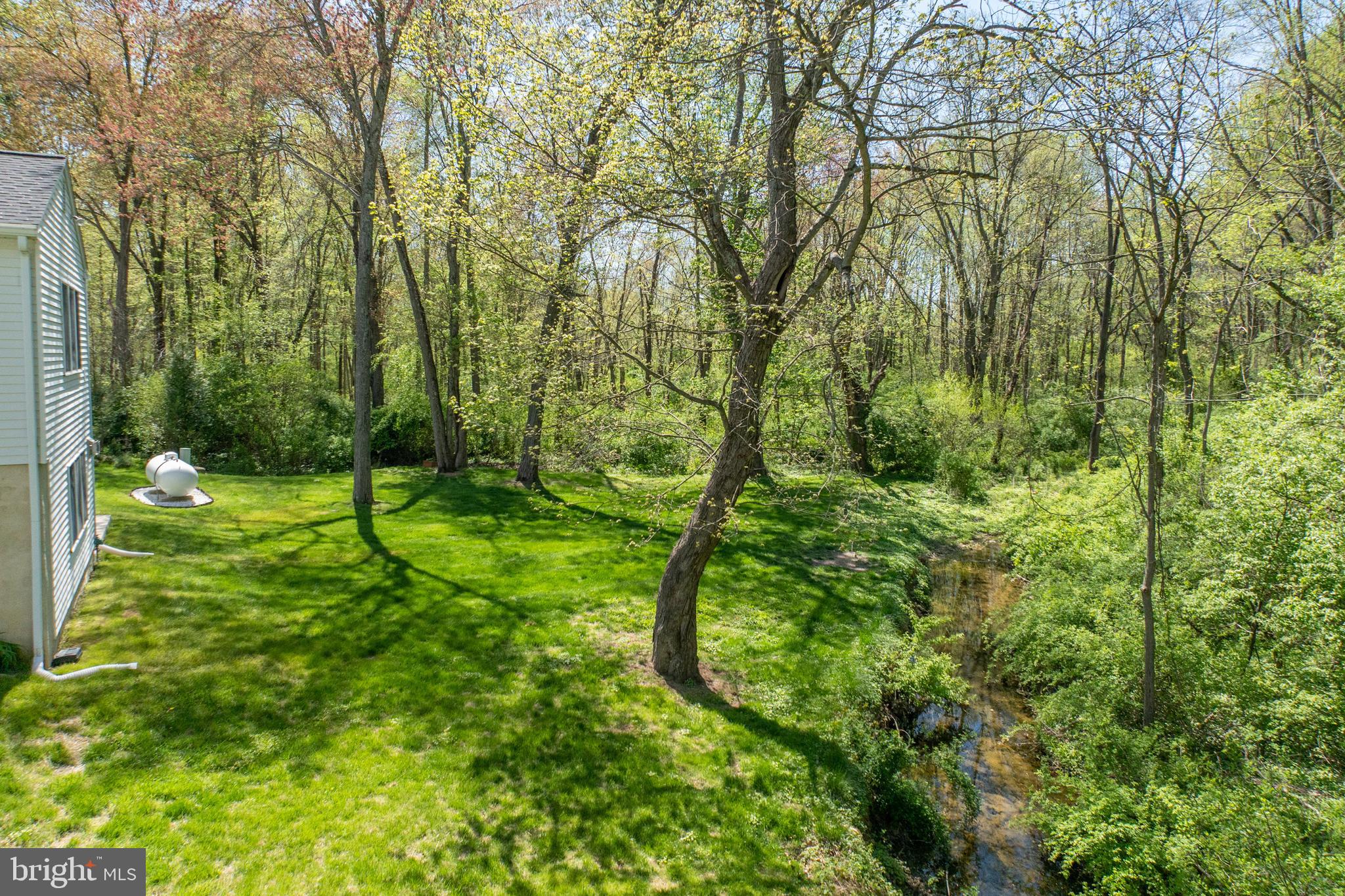 VICTORIA CROSSING - Residential