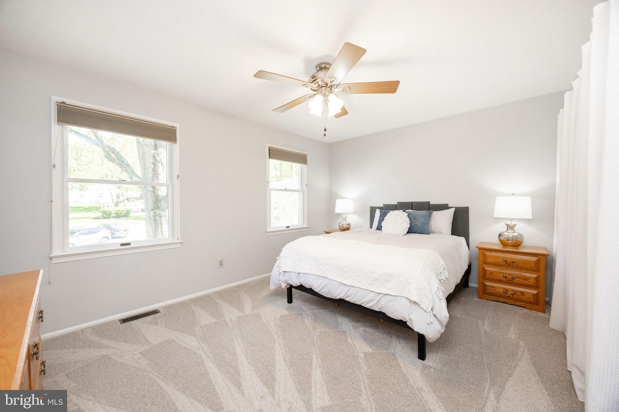 VICTORIA CROSSING - Residential