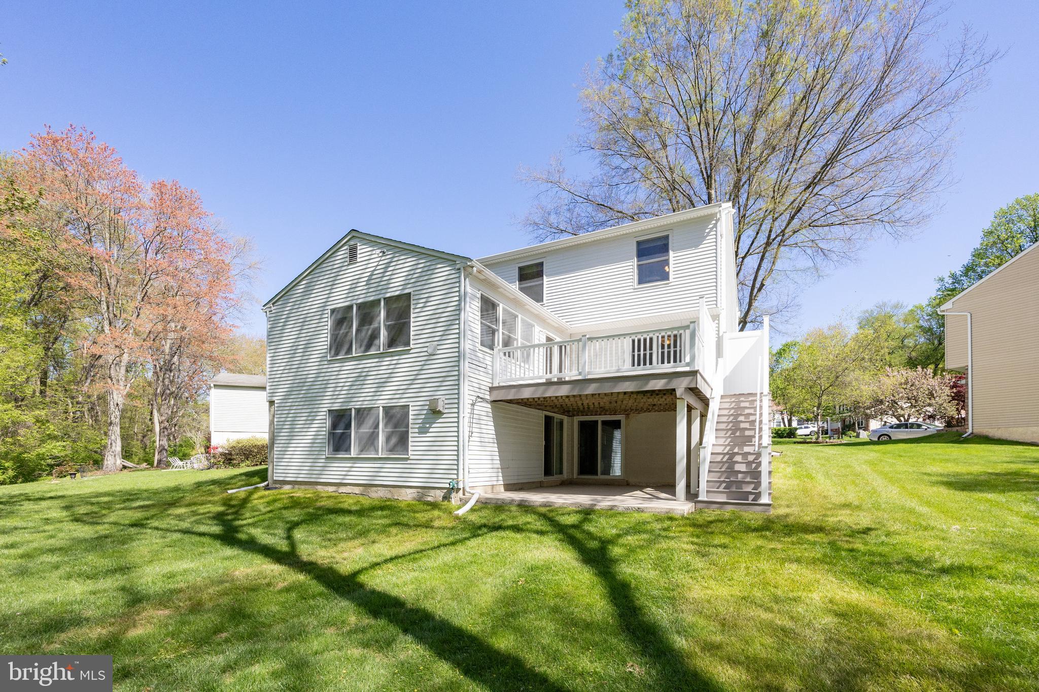 VICTORIA CROSSING - Residential