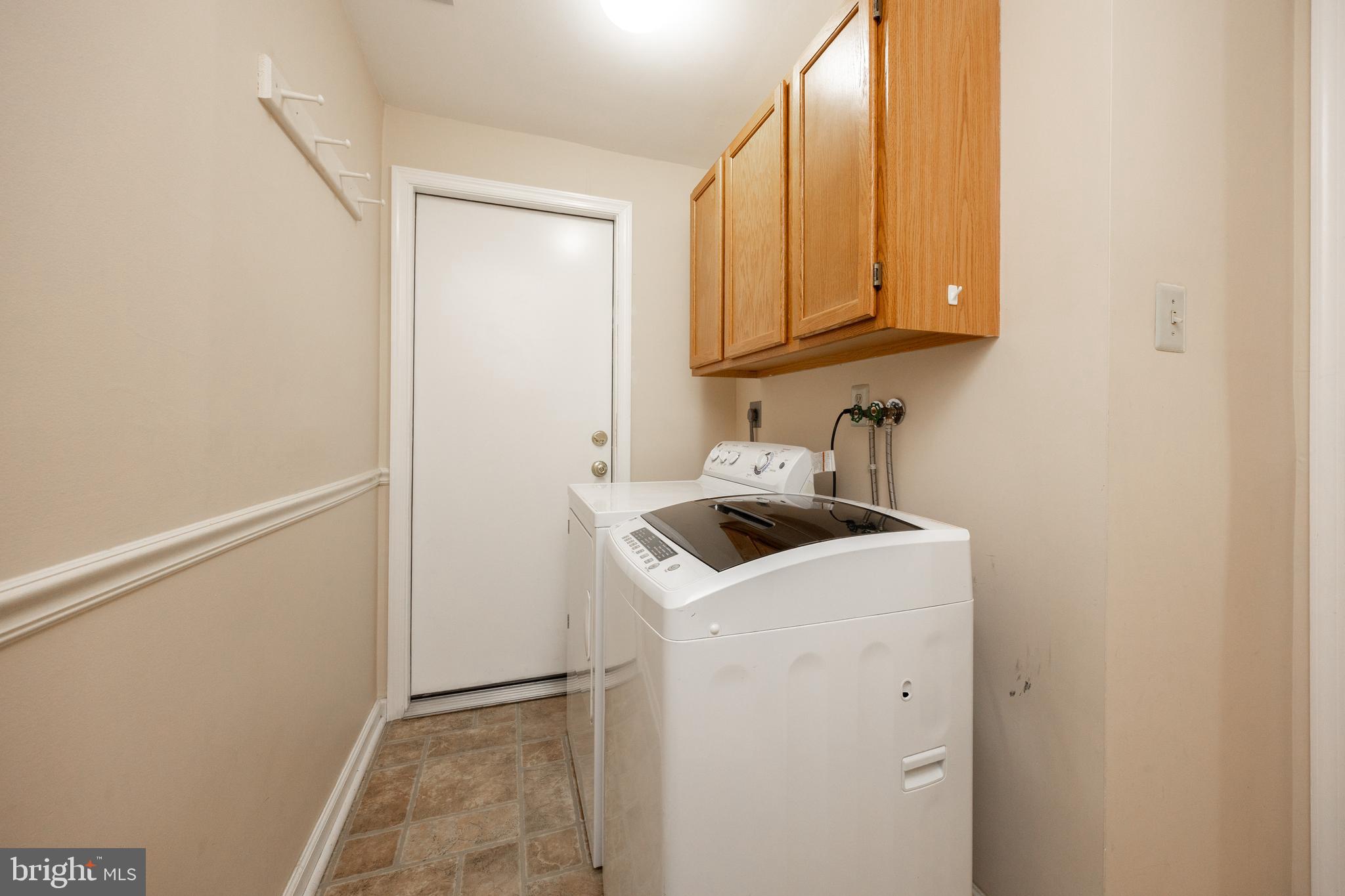 VICTORIA CROSSING - Residential