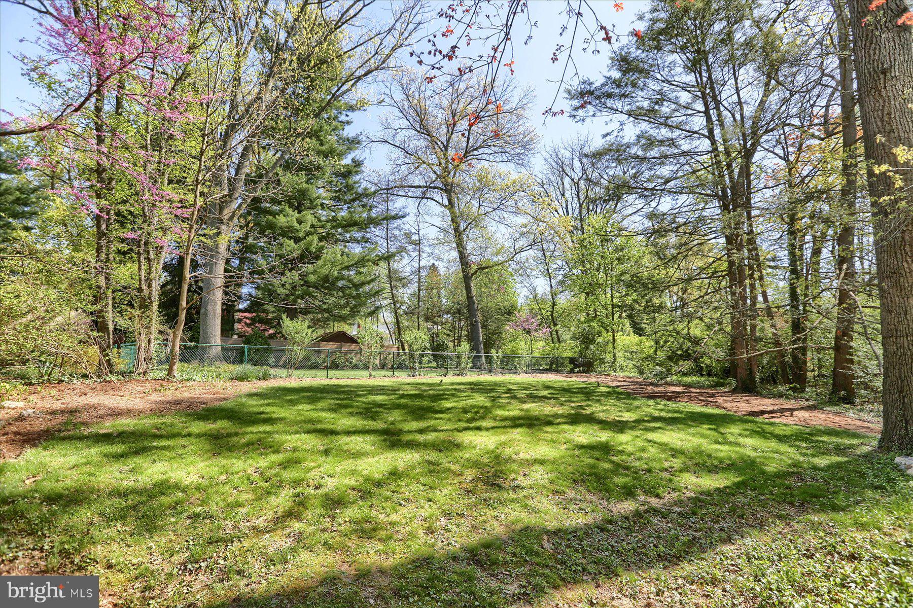 SCHOOL LANE HILLS - Residential