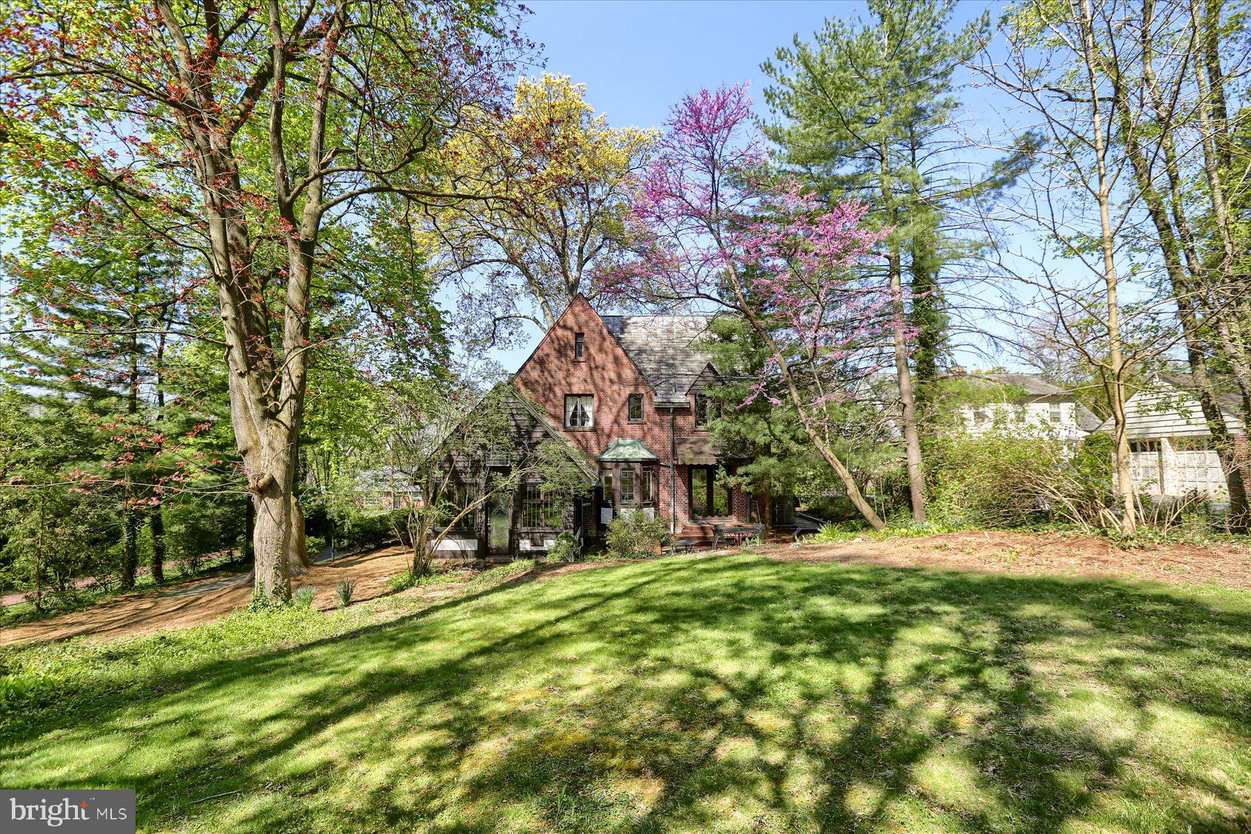 SCHOOL LANE HILLS - Residential