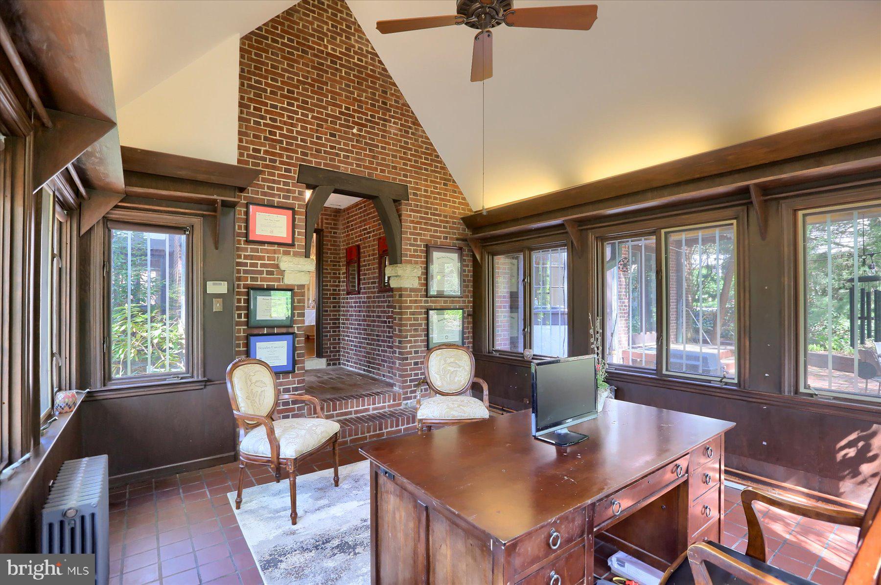 SCHOOL LANE HILLS - Residential