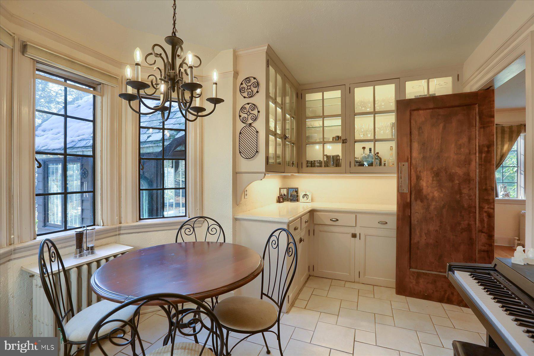 SCHOOL LANE HILLS - Residential