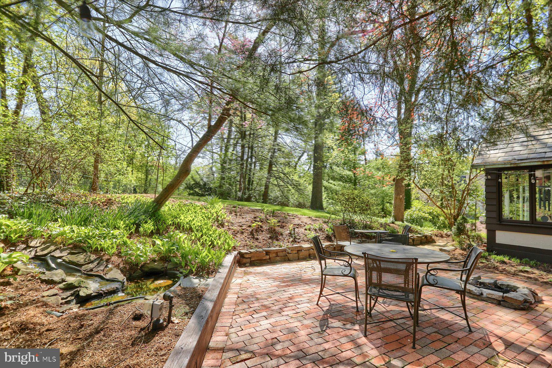 SCHOOL LANE HILLS - Residential