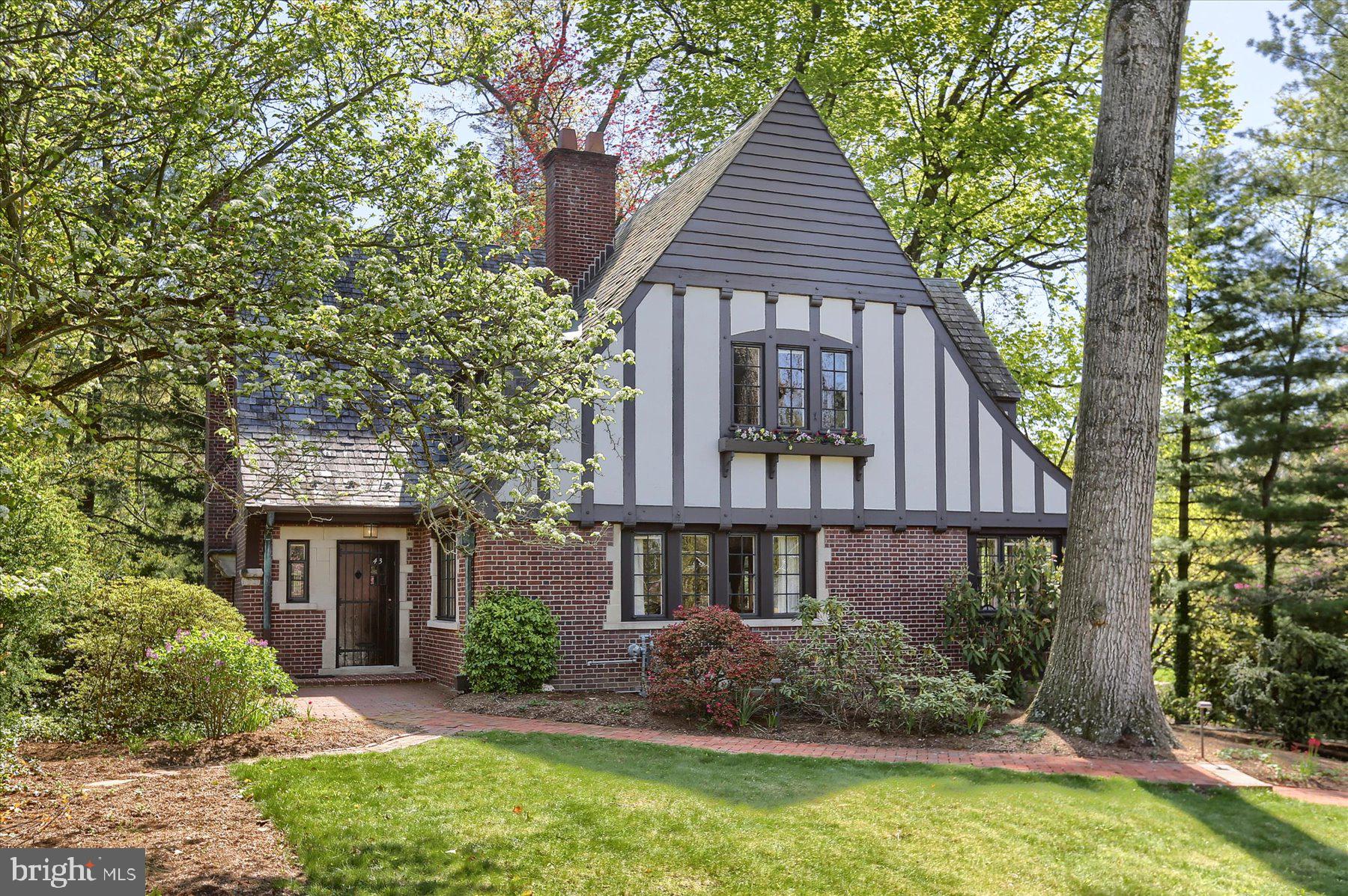 SCHOOL LANE HILLS - Residential