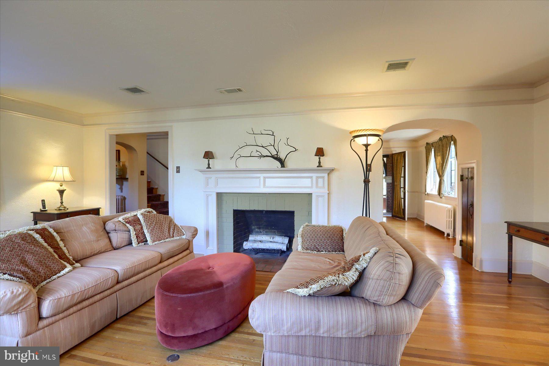 SCHOOL LANE HILLS - Residential