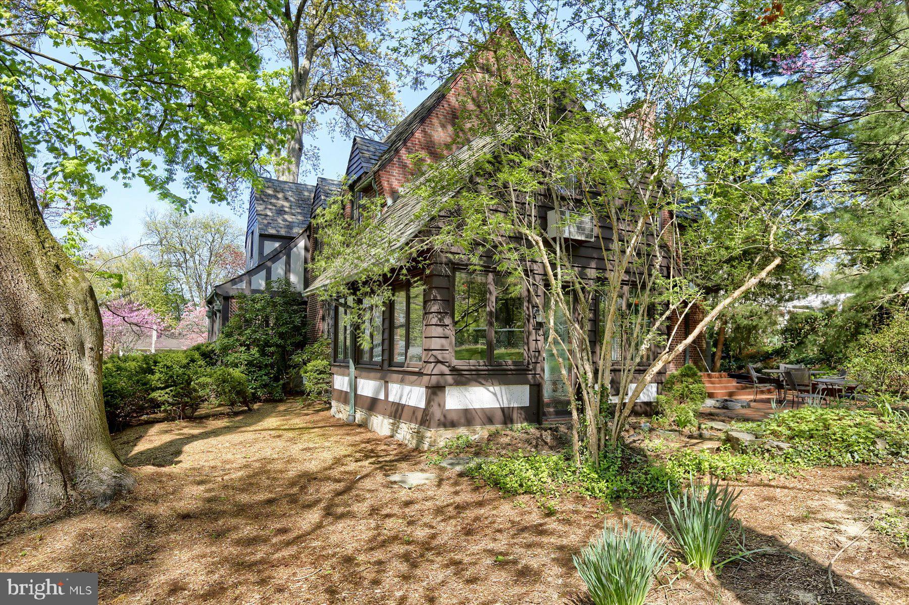 SCHOOL LANE HILLS - Residential