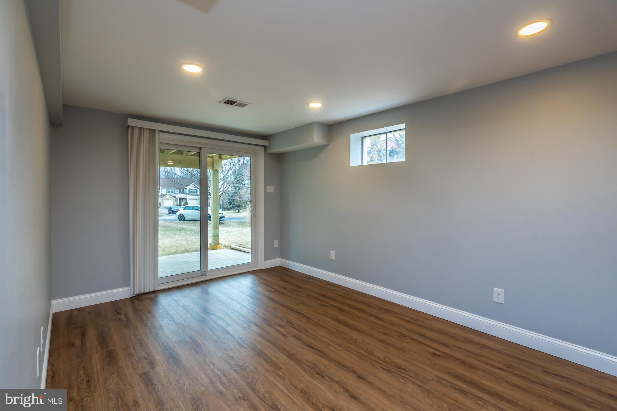 ANDORRA WOODS - Residential