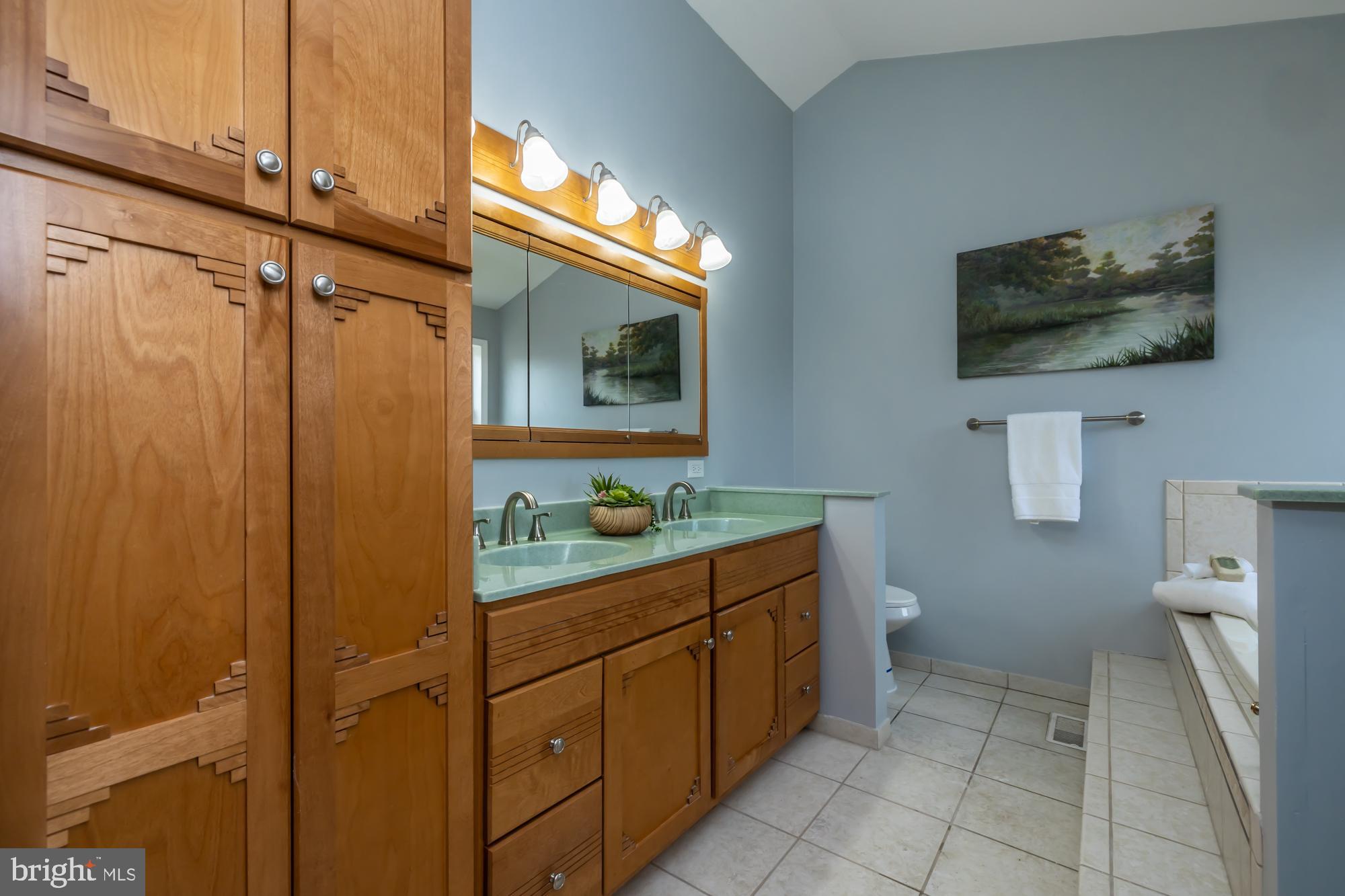 ANDORRA WOODS - Residential