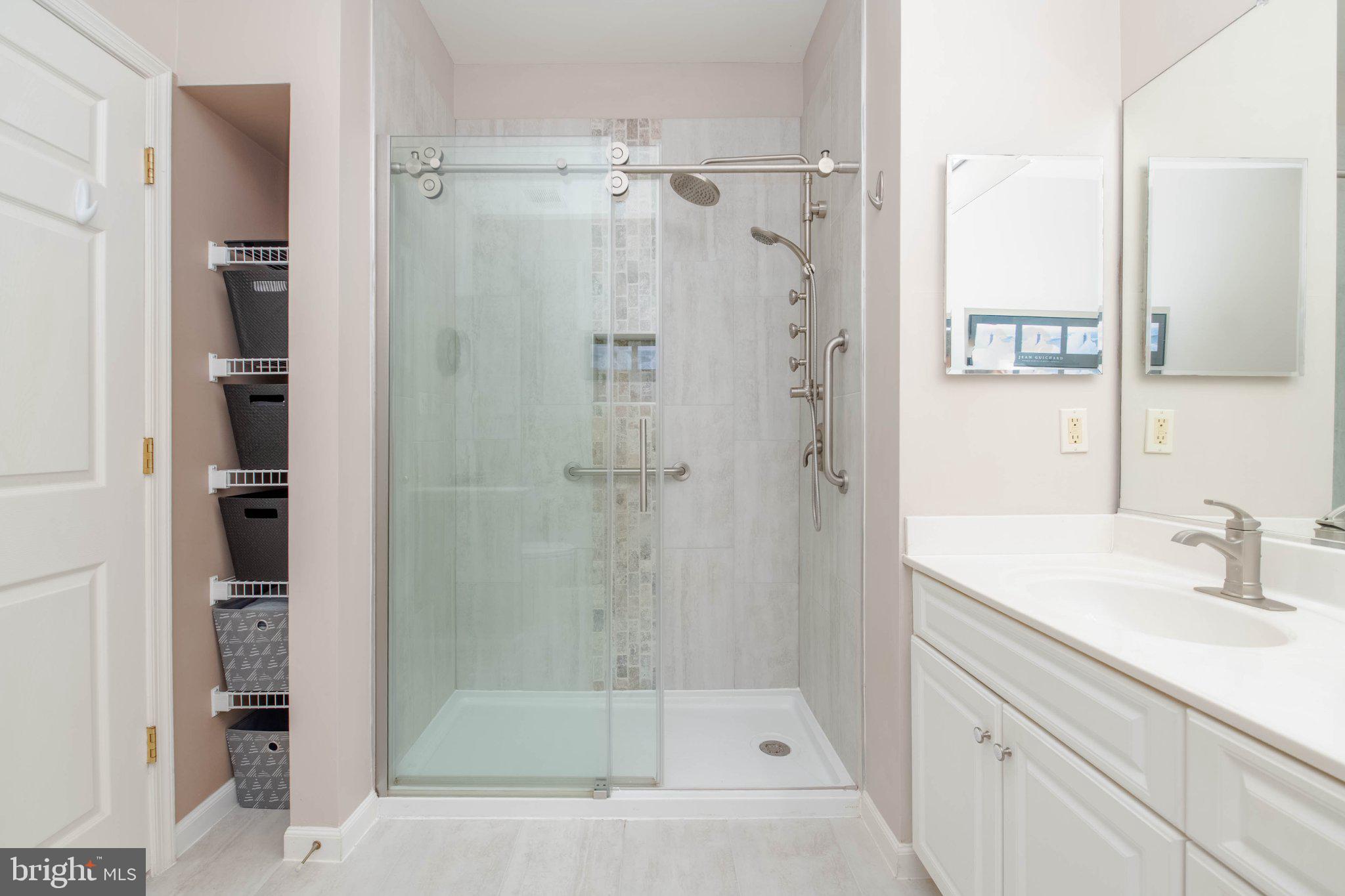 HOPEWELL POINTE - Residential