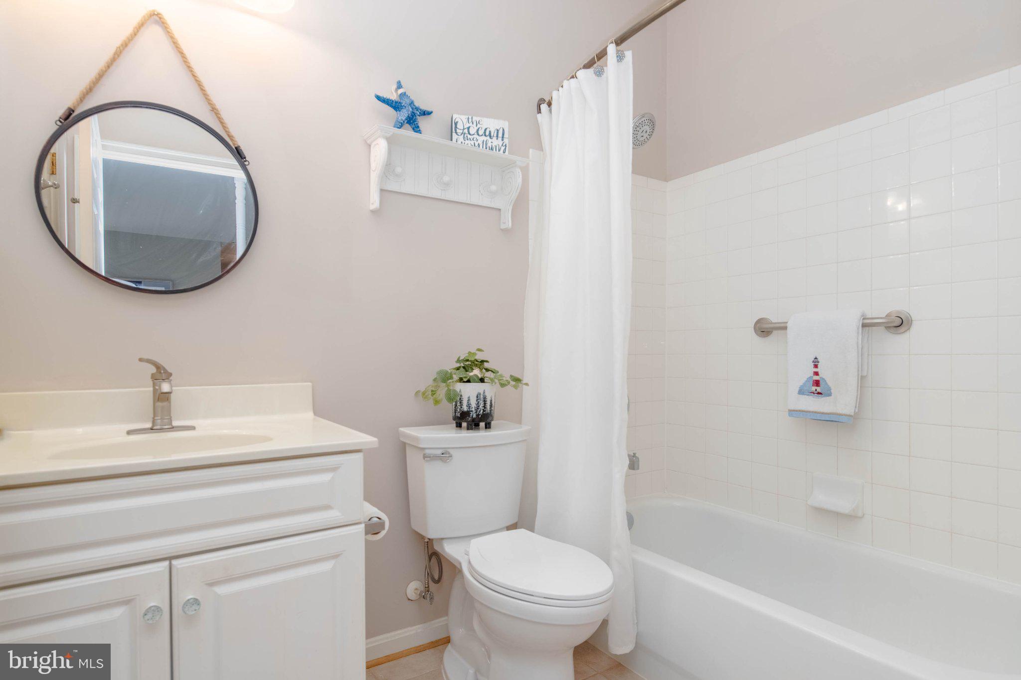 HOPEWELL POINTE - Residential