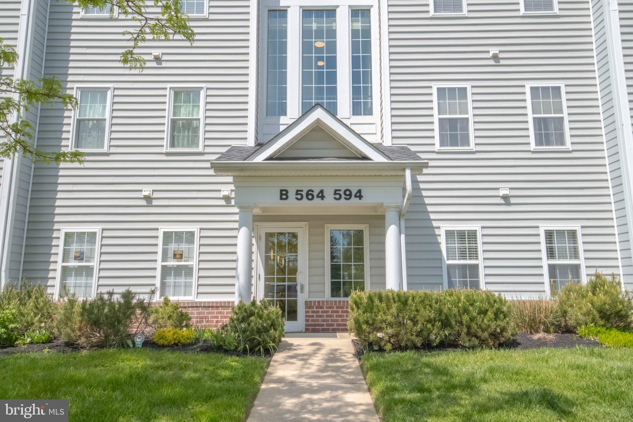 HOPEWELL POINTE - Residential