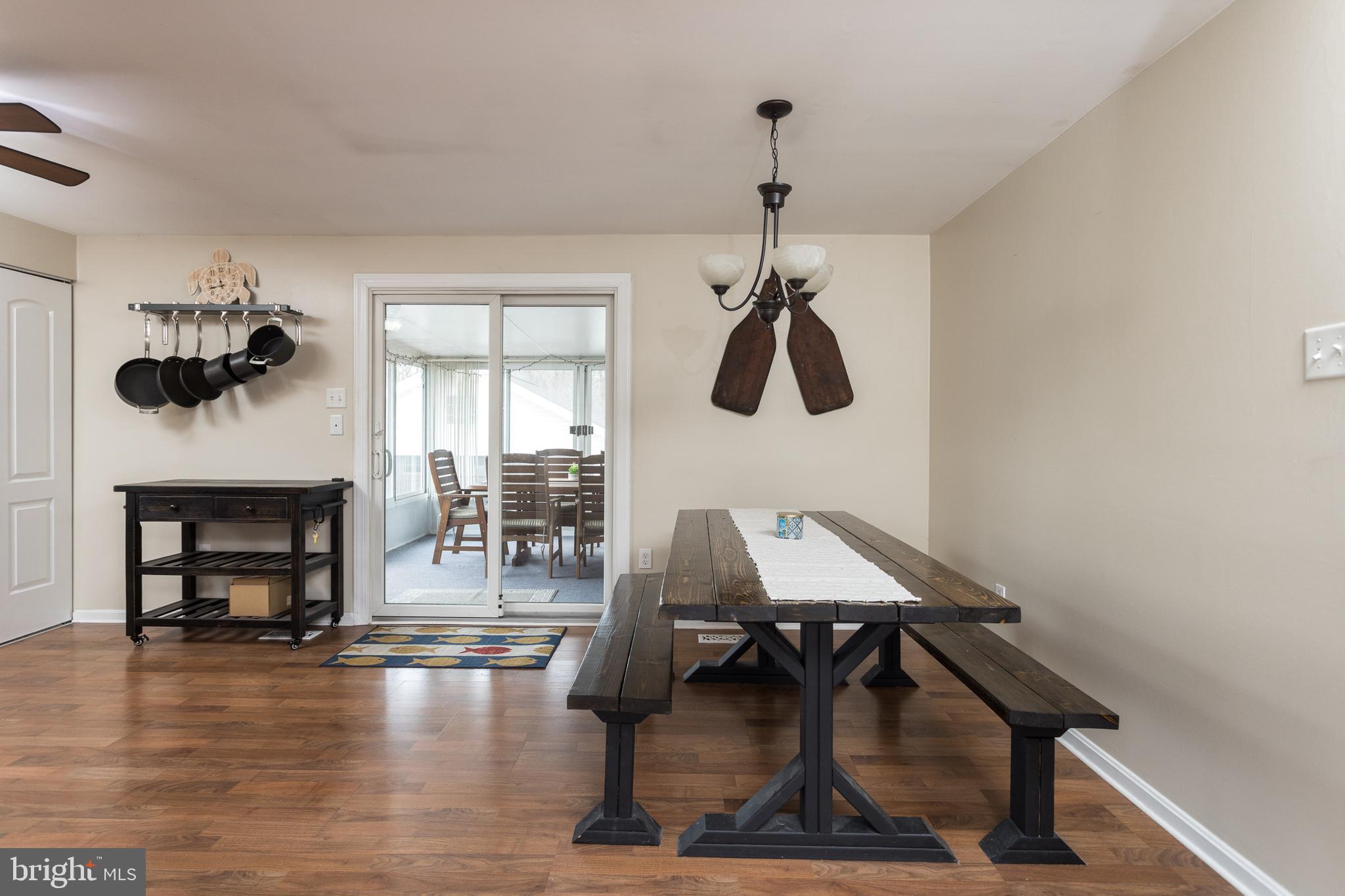 GOLDEN ACRES - Residential