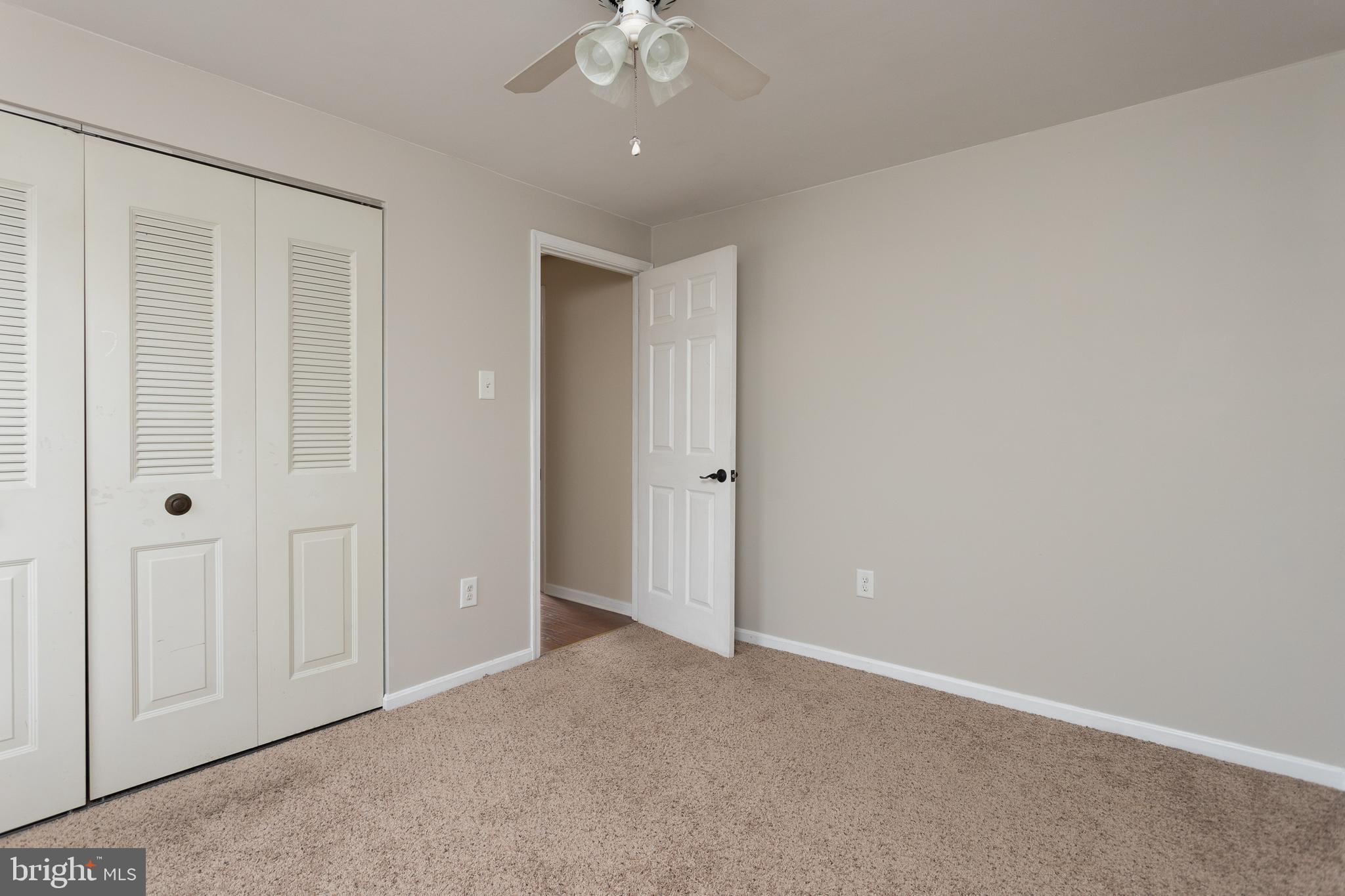 GOLDEN ACRES - Residential