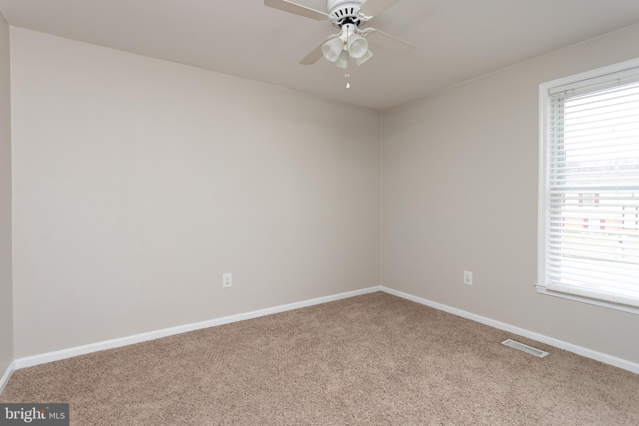 GOLDEN ACRES - Residential