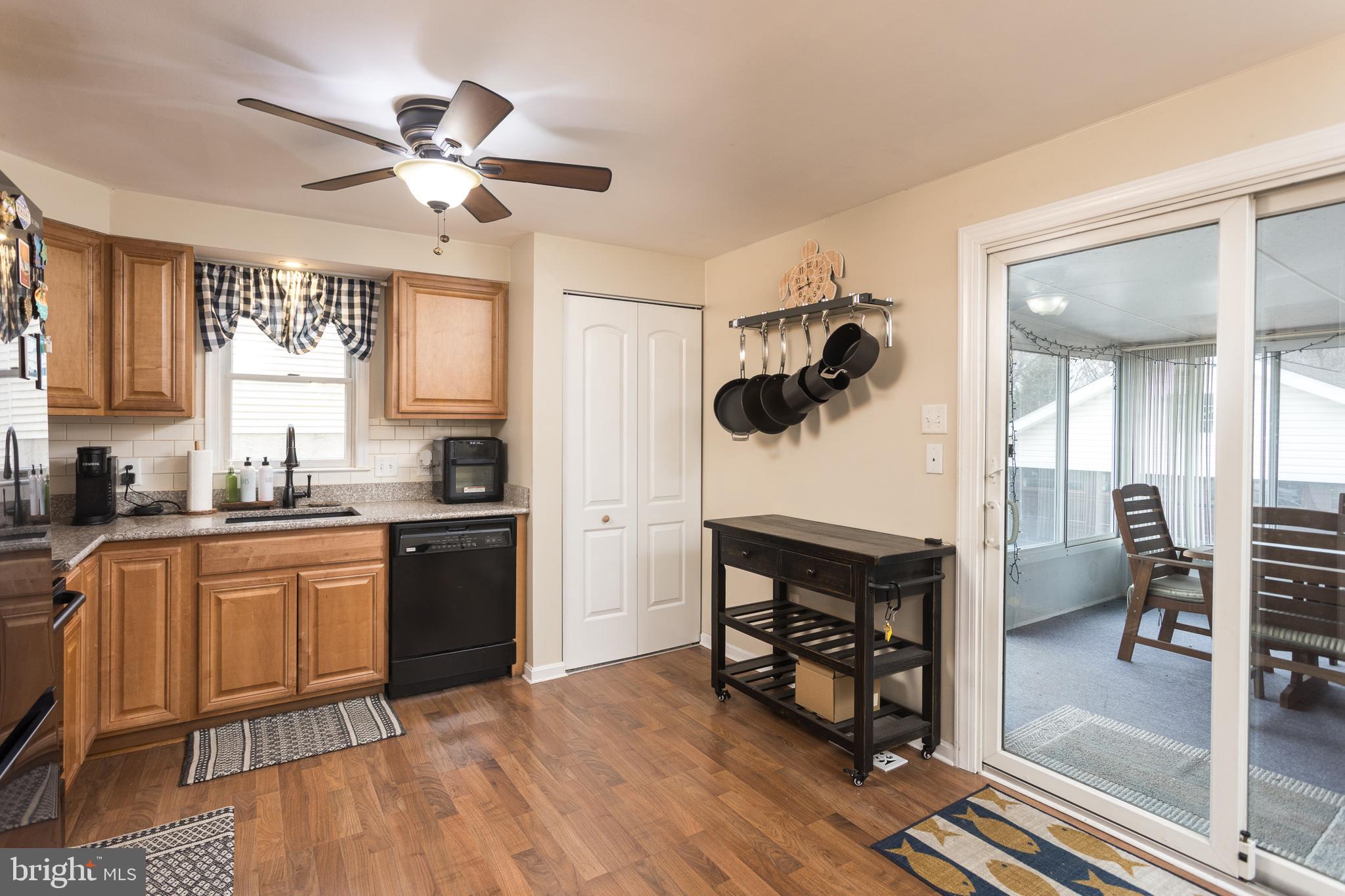 GOLDEN ACRES - Residential