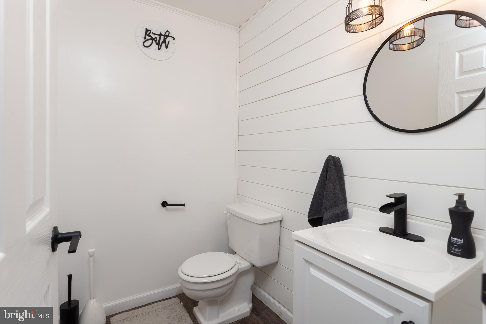 GOLDEN ACRES - Residential