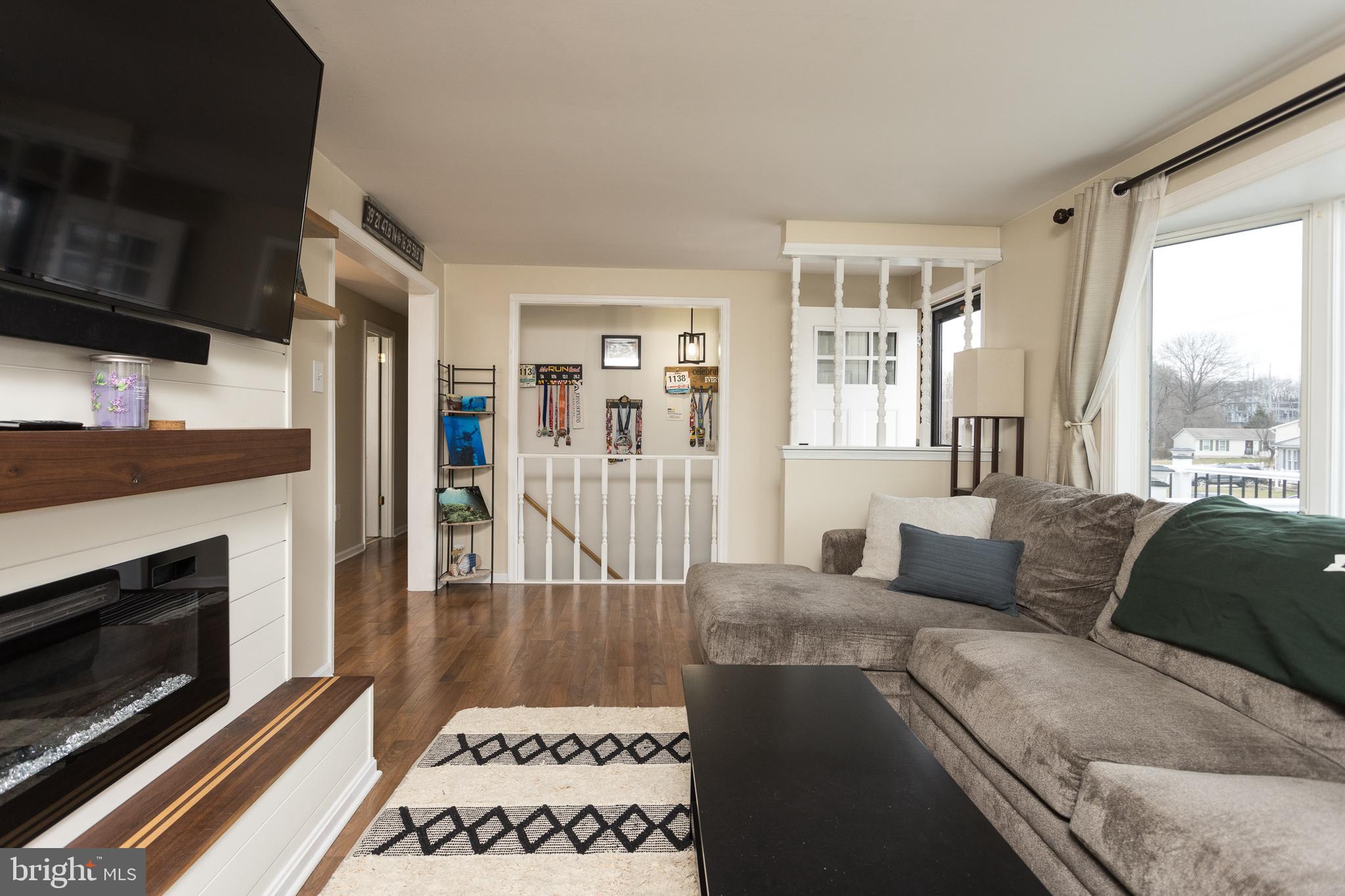 GOLDEN ACRES - Residential