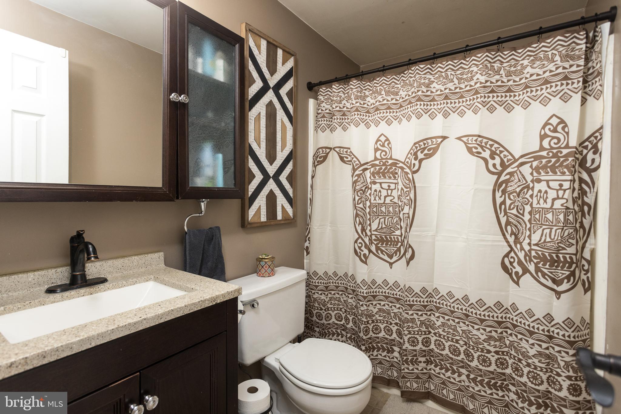 GOLDEN ACRES - Residential