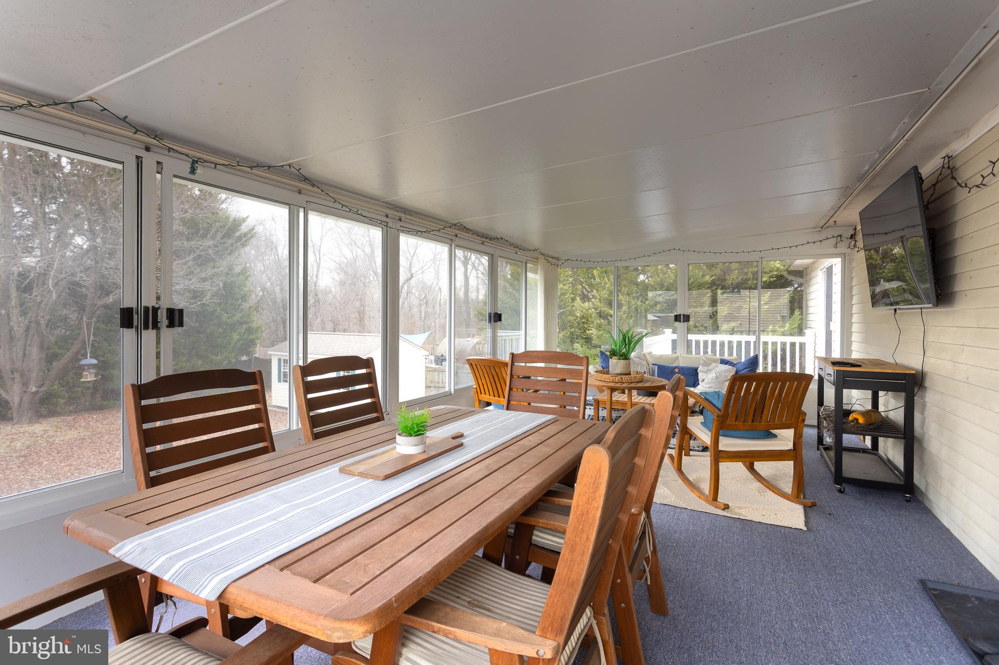 GOLDEN ACRES - Residential