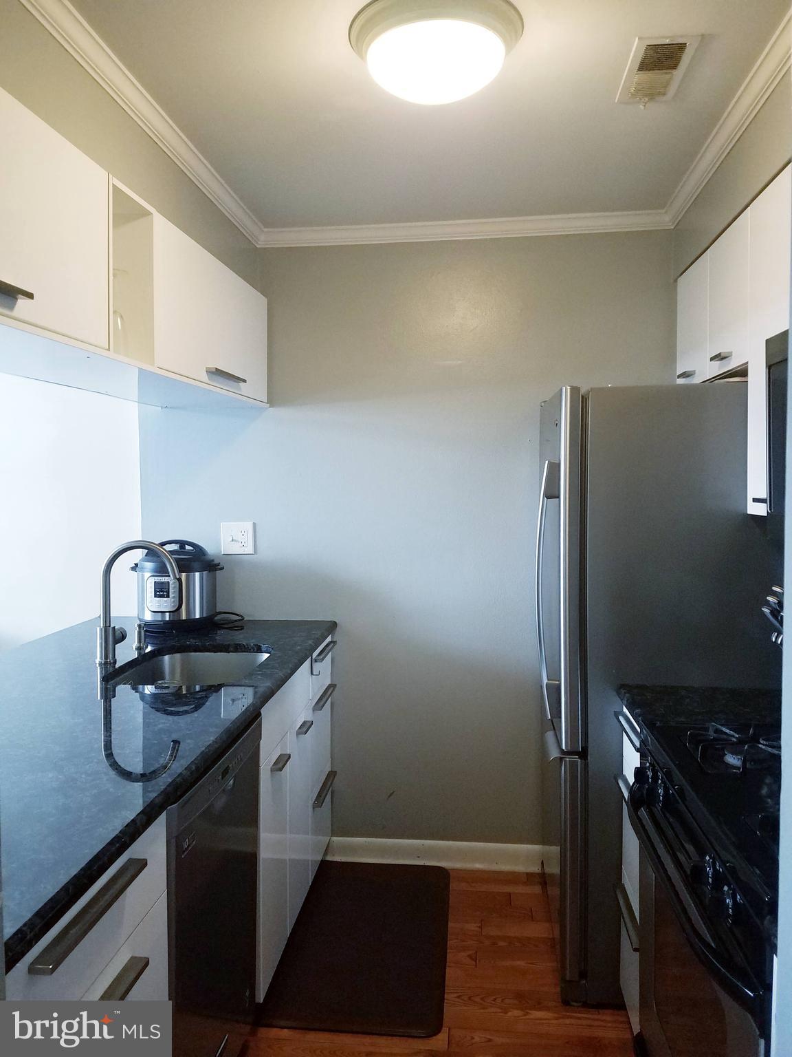 WASHINGTON SQ WEST - Residential Lease