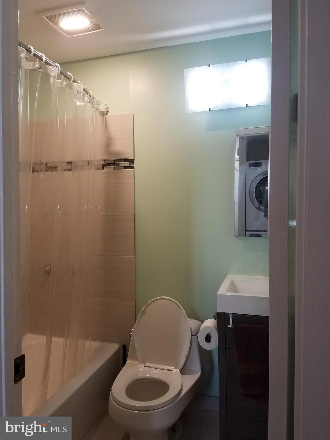 WASHINGTON SQ WEST - Residential Lease