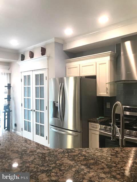 RIDGELEIGH - Residential Lease