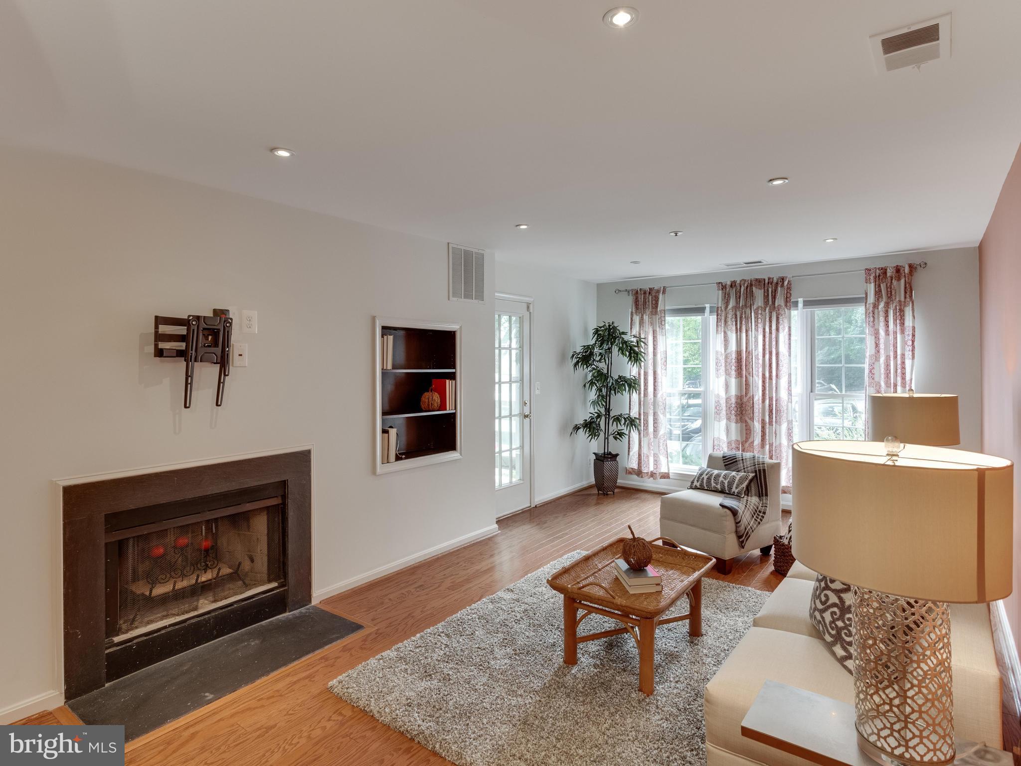 REYNOLDS PROSPECT - Residential Lease