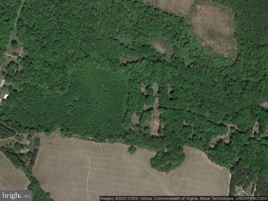 1/2 acre parcel to build your dream home. 
HOA amenities include: Pier/Dock Maintenance, Pool(s), Road Maintenance, Security Gate, Snow Removal,