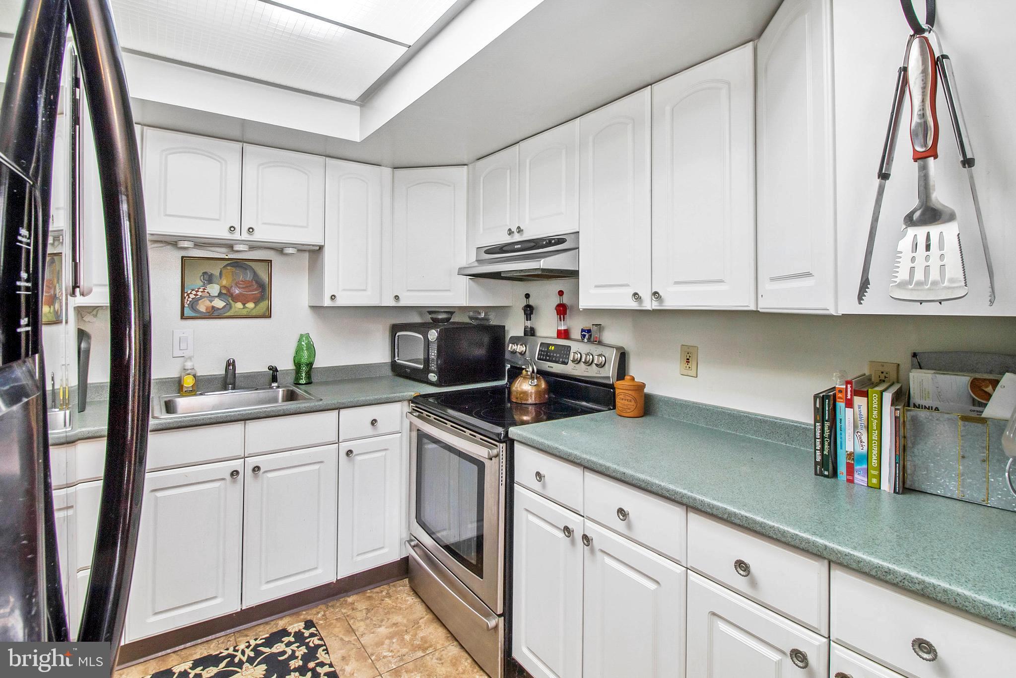 YARDLEY COMMONS - Residential