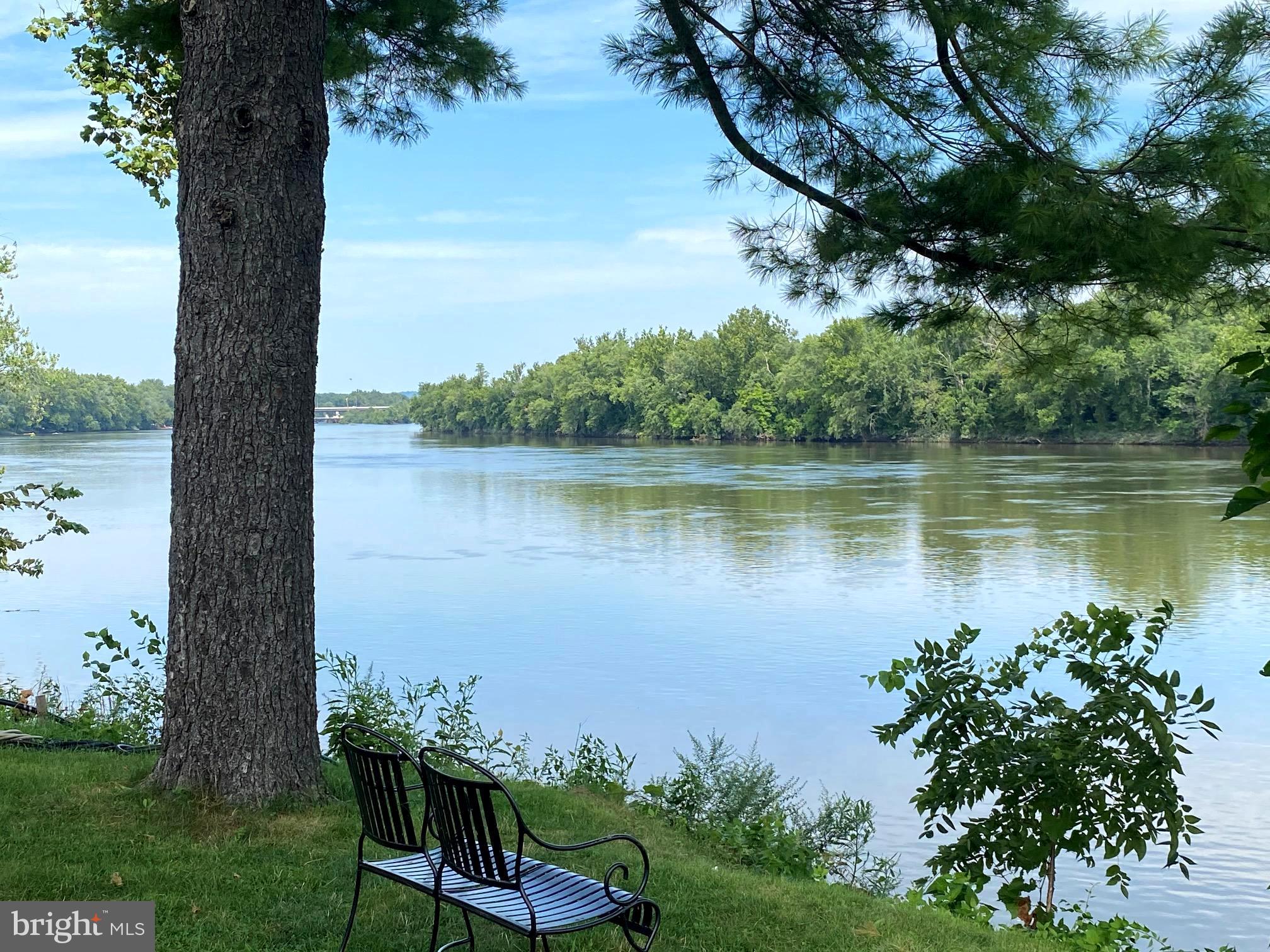 YARDLEY COMMONS - Residential