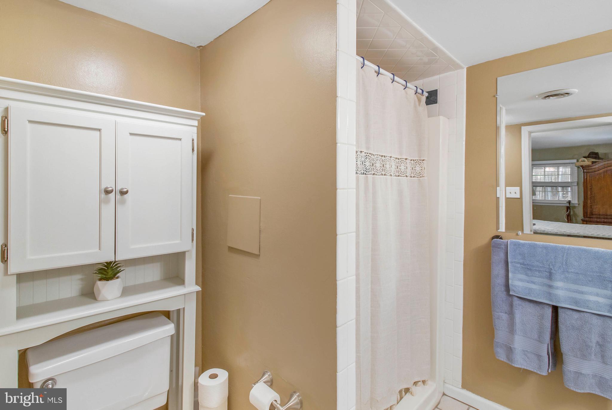 YARDLEY COMMONS - Residential