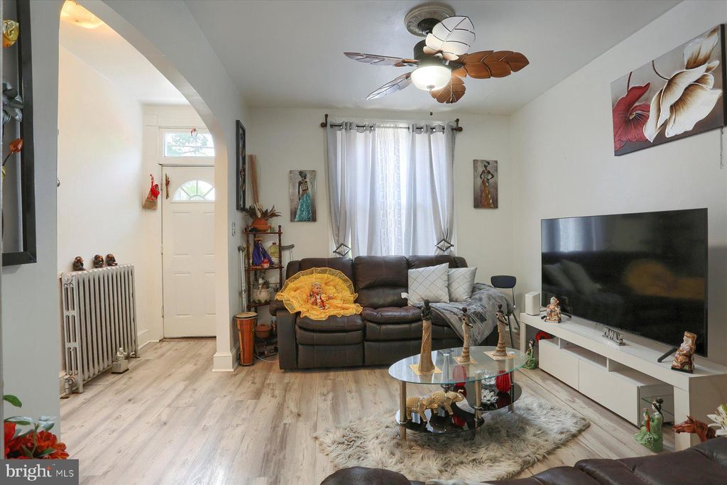 Photo of 543 E STRAWBERRY ST, LANCASTER, PA 17602 (MLS # PALA2034928)