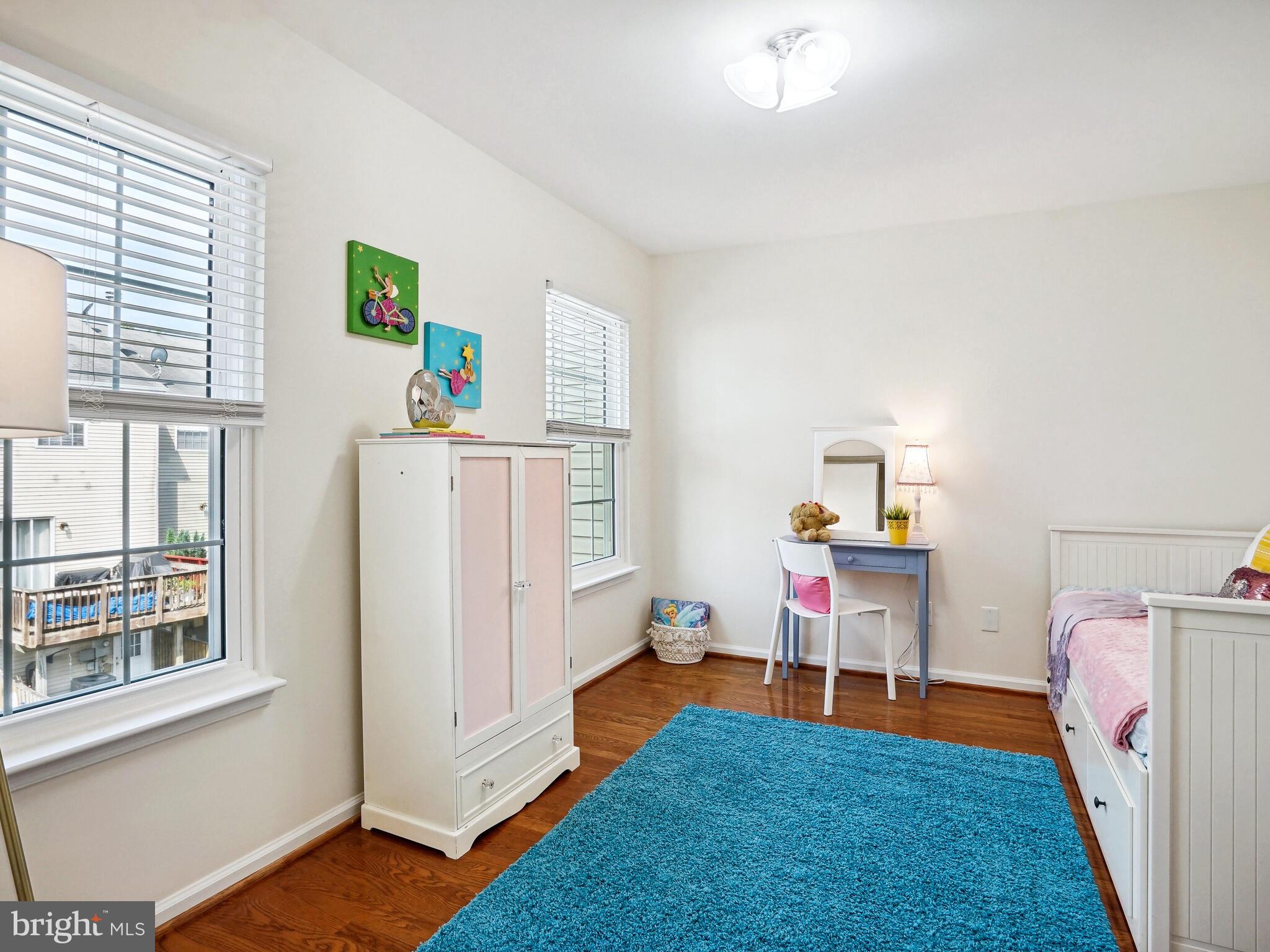 MONTCLAIR MEWS - Residential