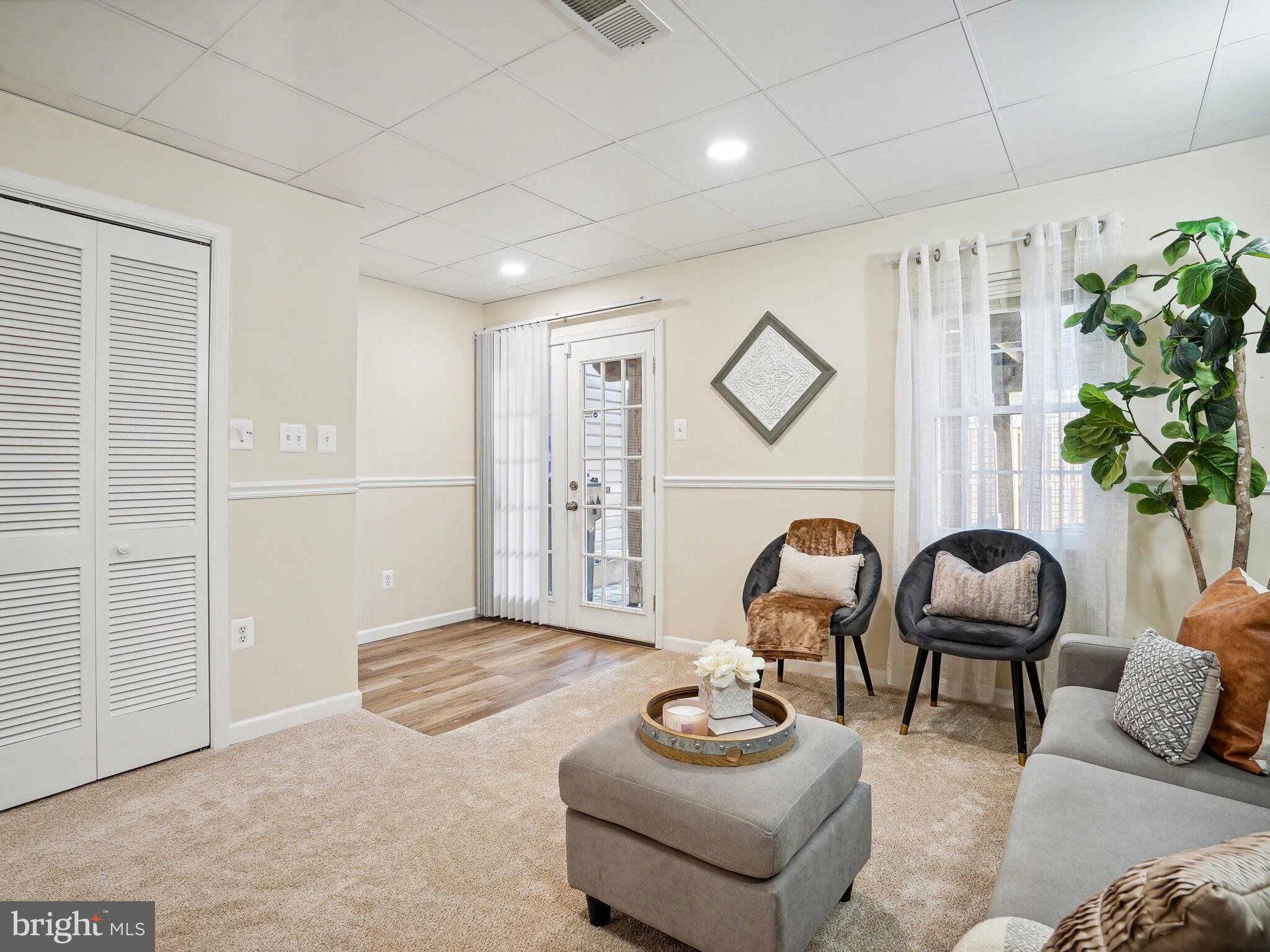 MONTCLAIR MEWS - Residential