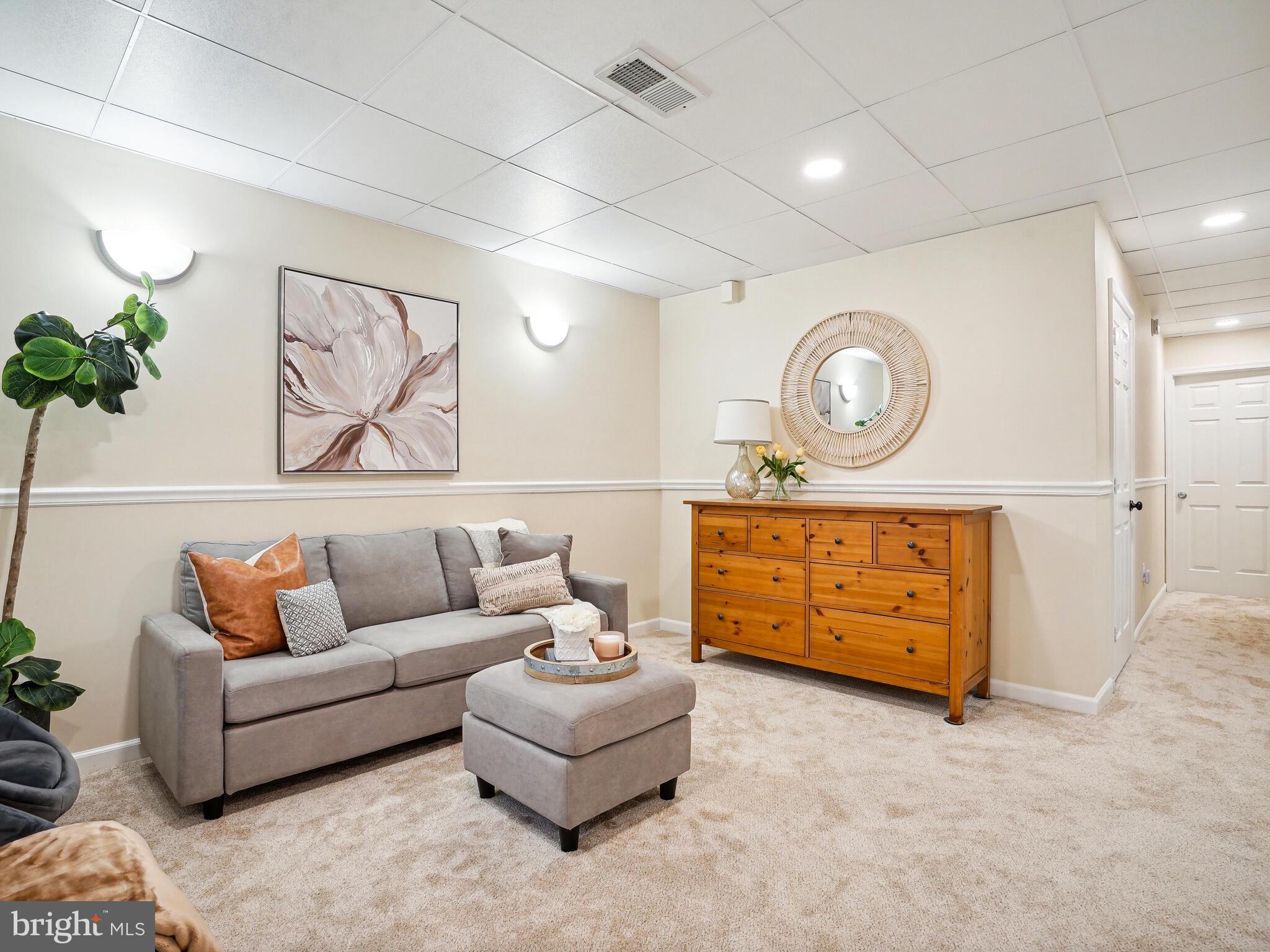 MONTCLAIR MEWS - Residential