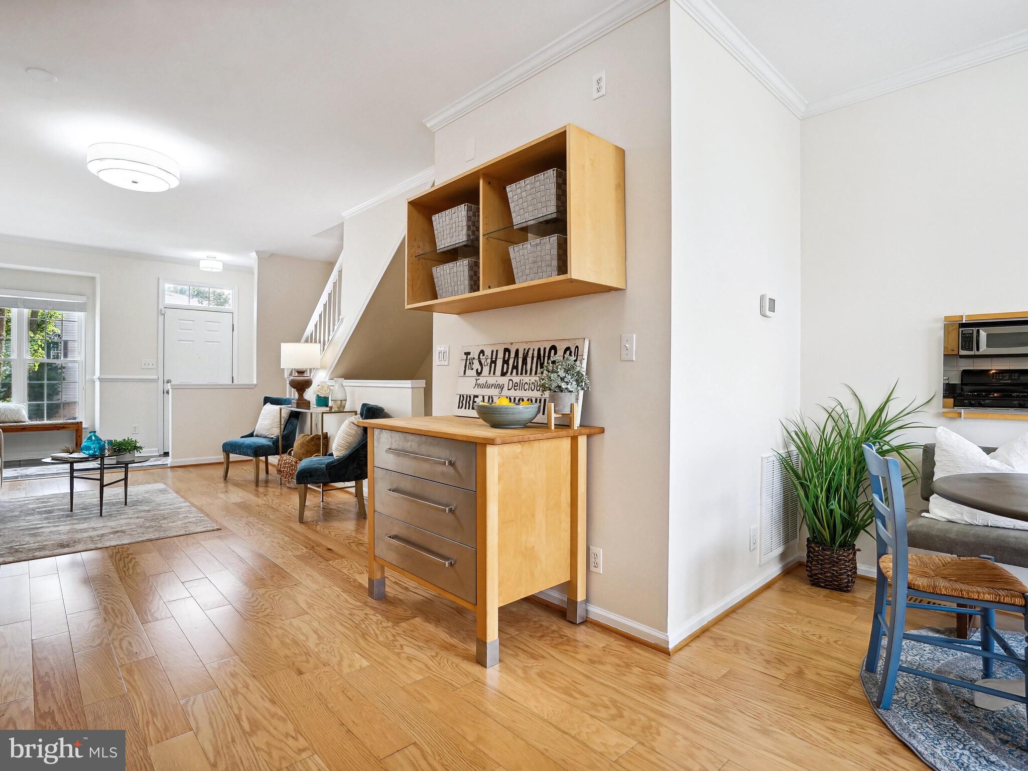 MONTCLAIR MEWS - Residential