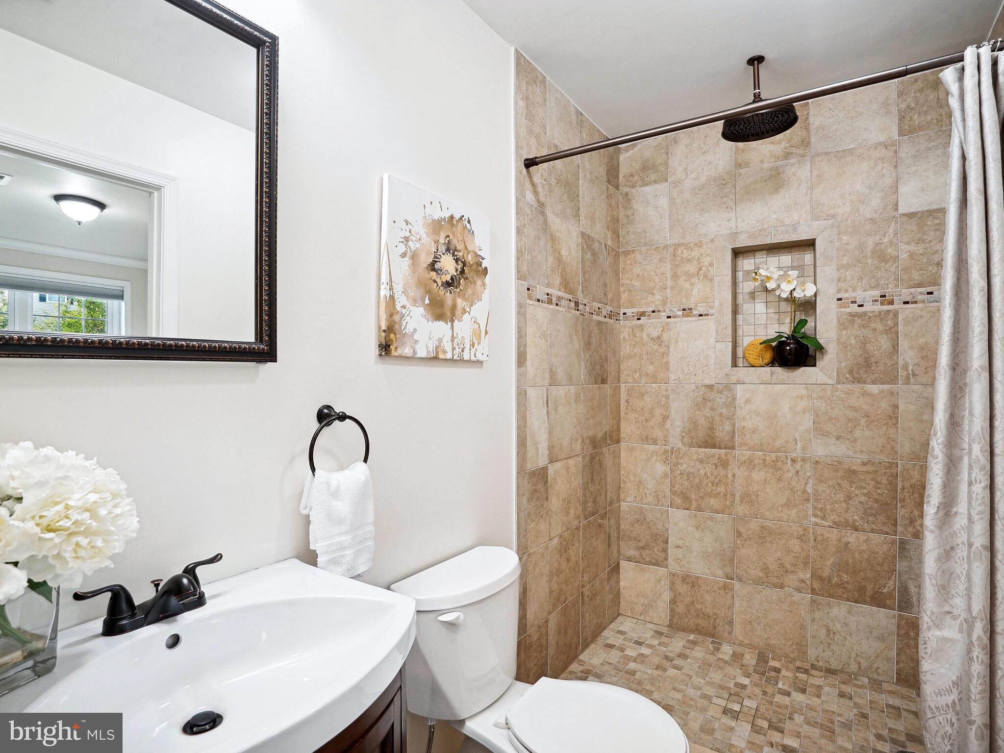 MONTCLAIR MEWS - Residential