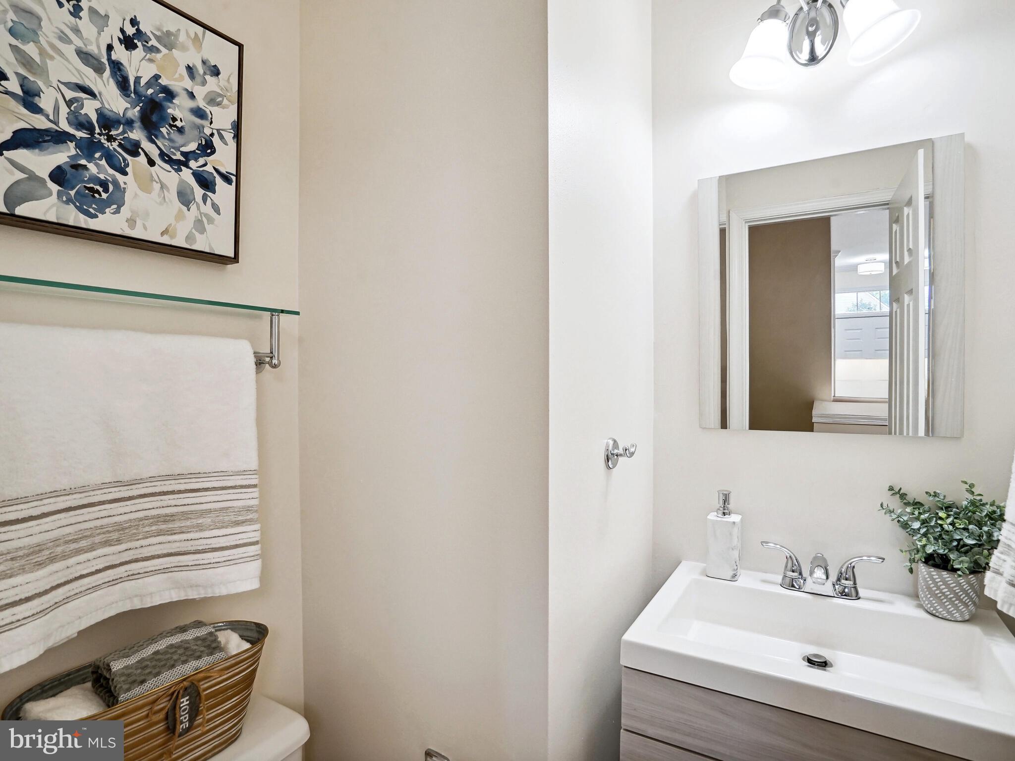 MONTCLAIR MEWS - Residential