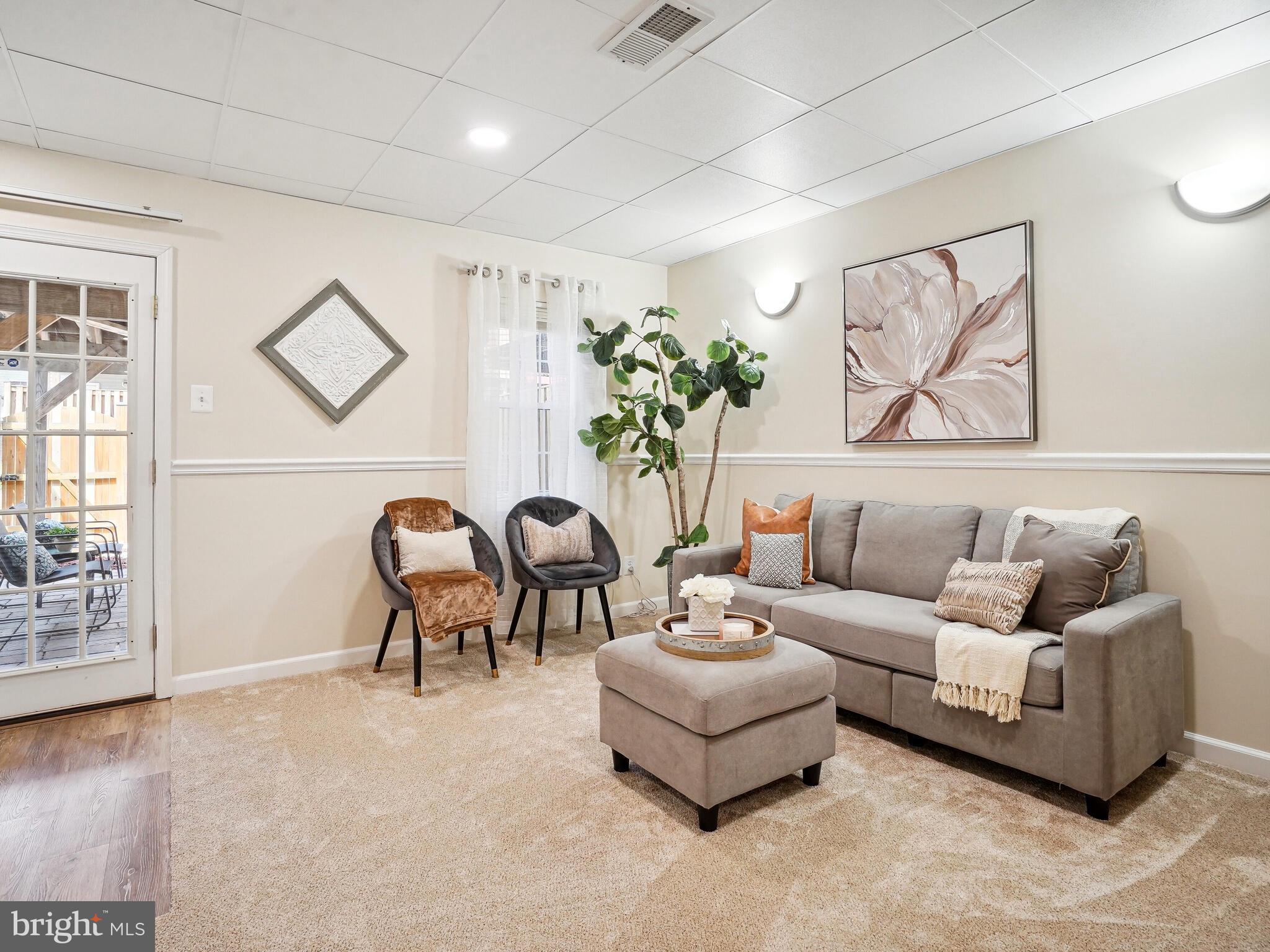 MONTCLAIR MEWS - Residential