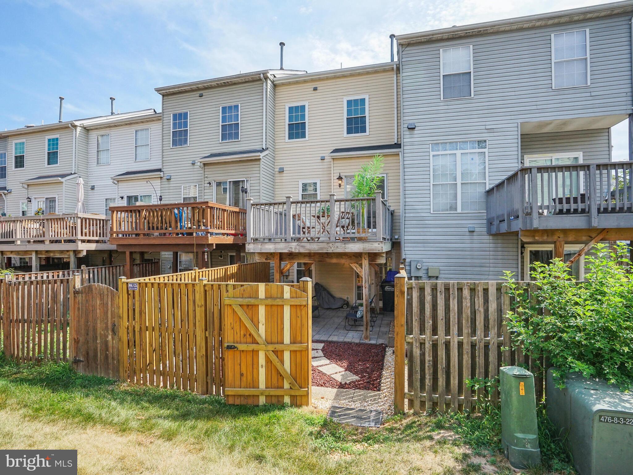 MONTCLAIR MEWS - Residential