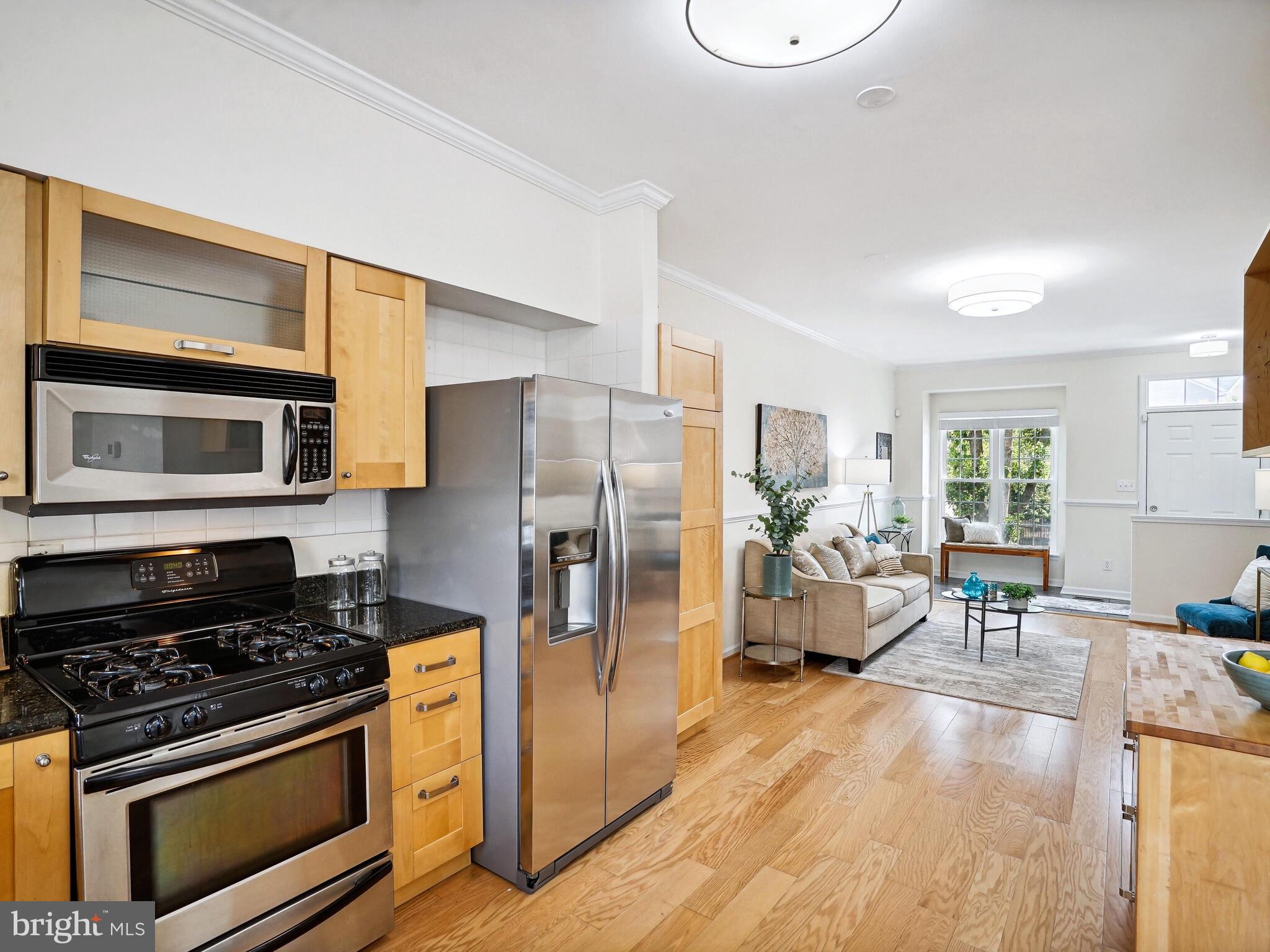 MONTCLAIR MEWS - Residential