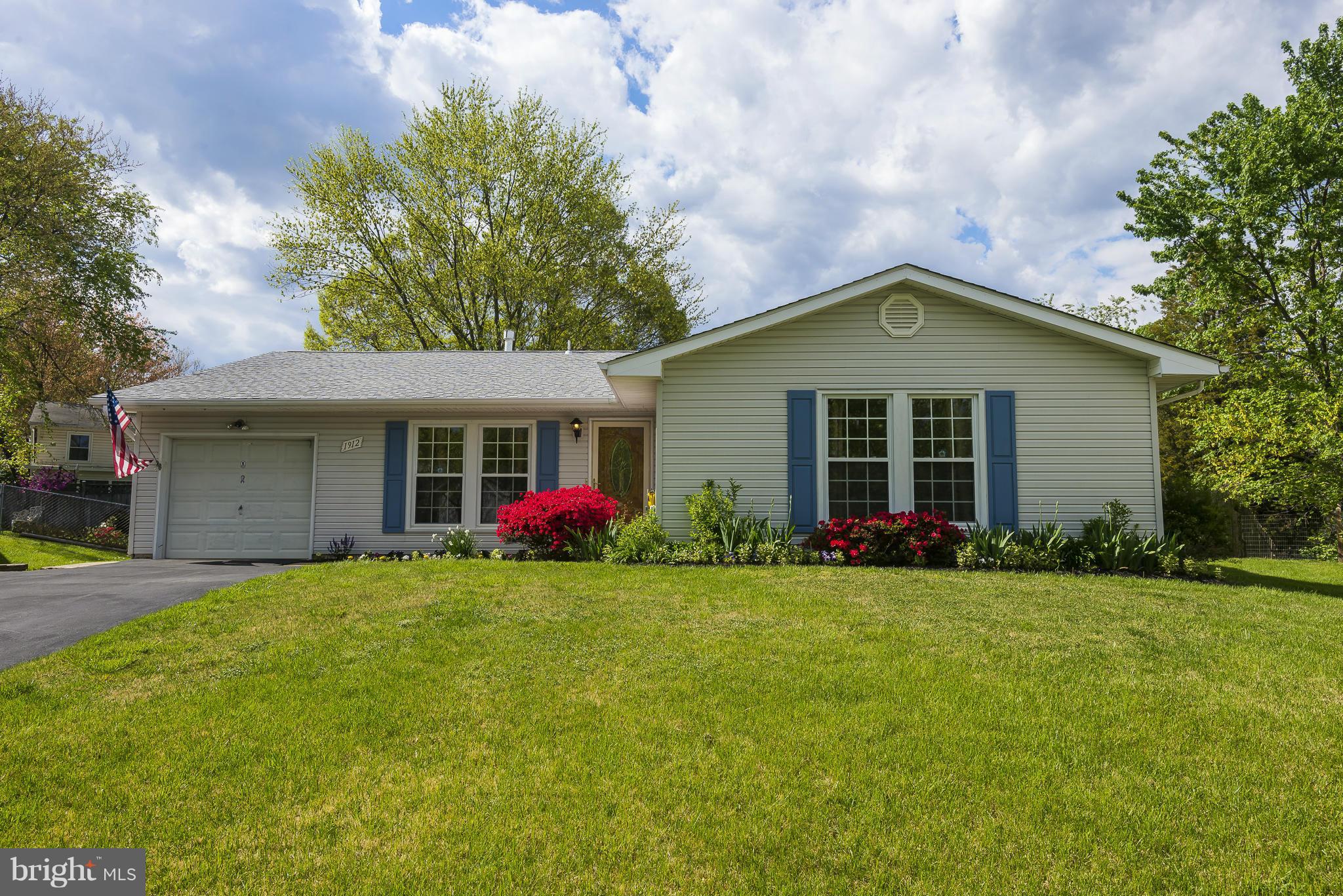 THE PROVINCES - Residential