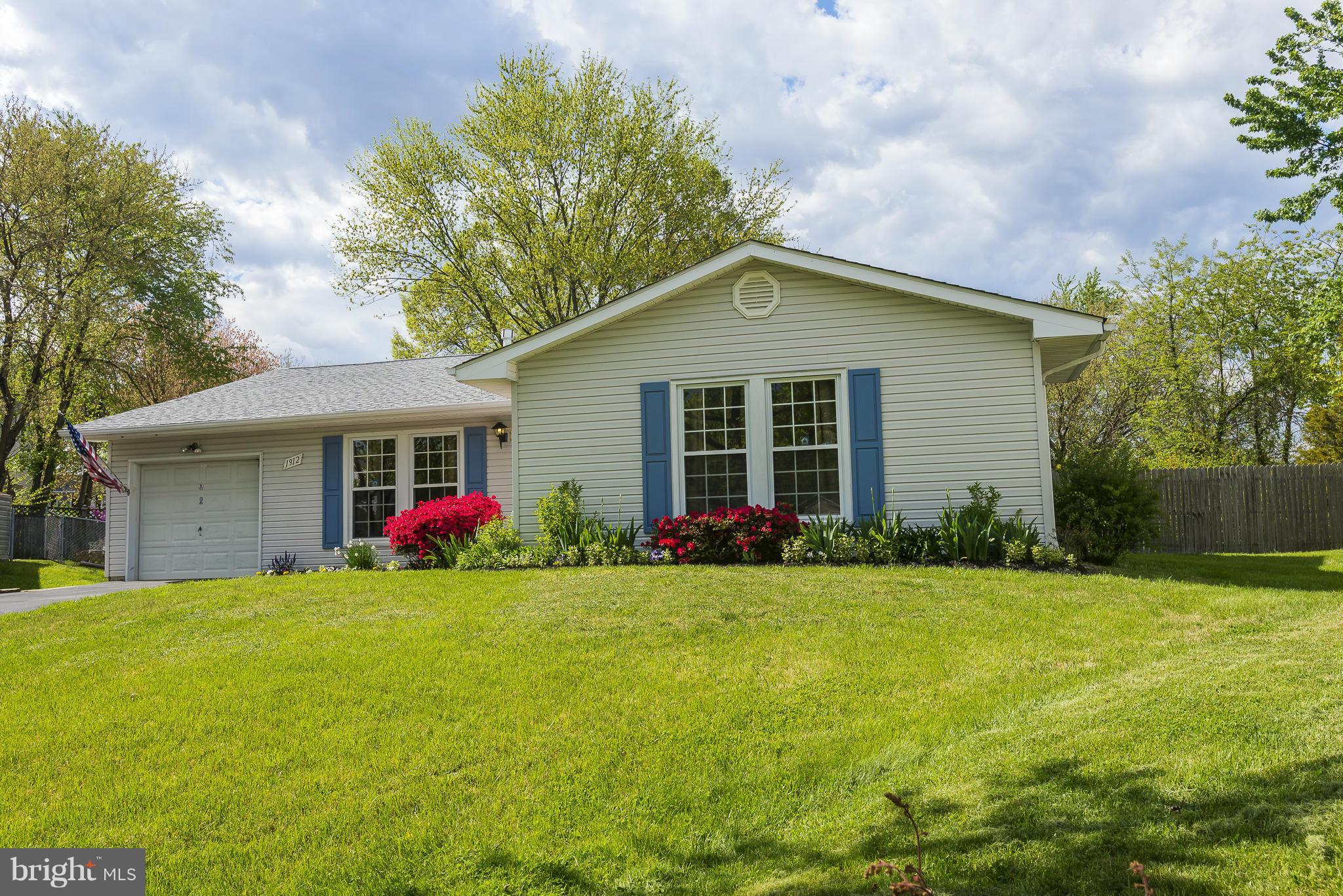 THE PROVINCES - Residential