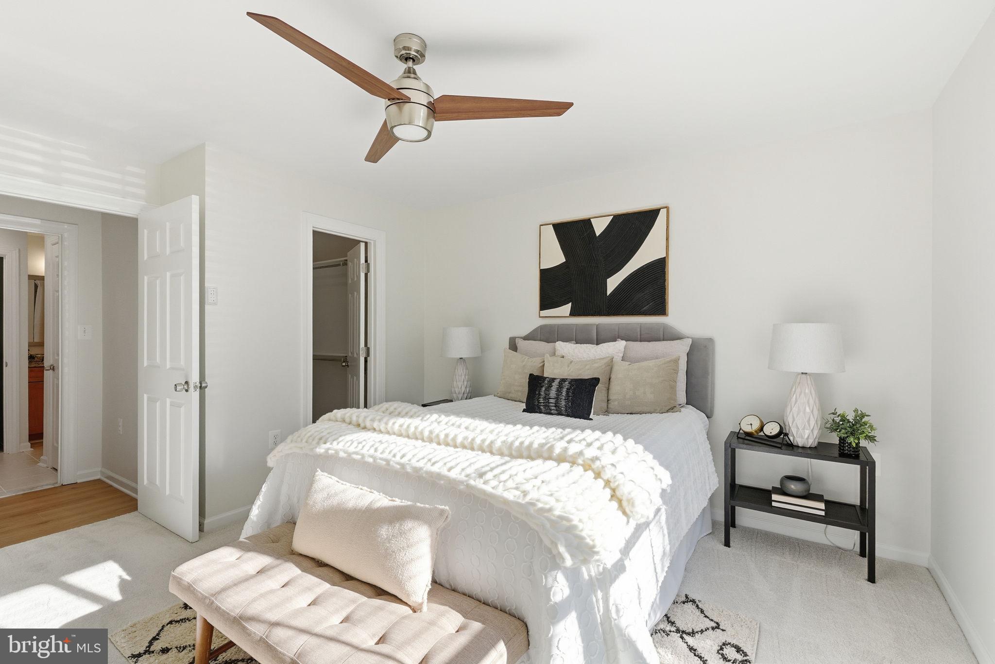 ASHBURN FARM - Residential