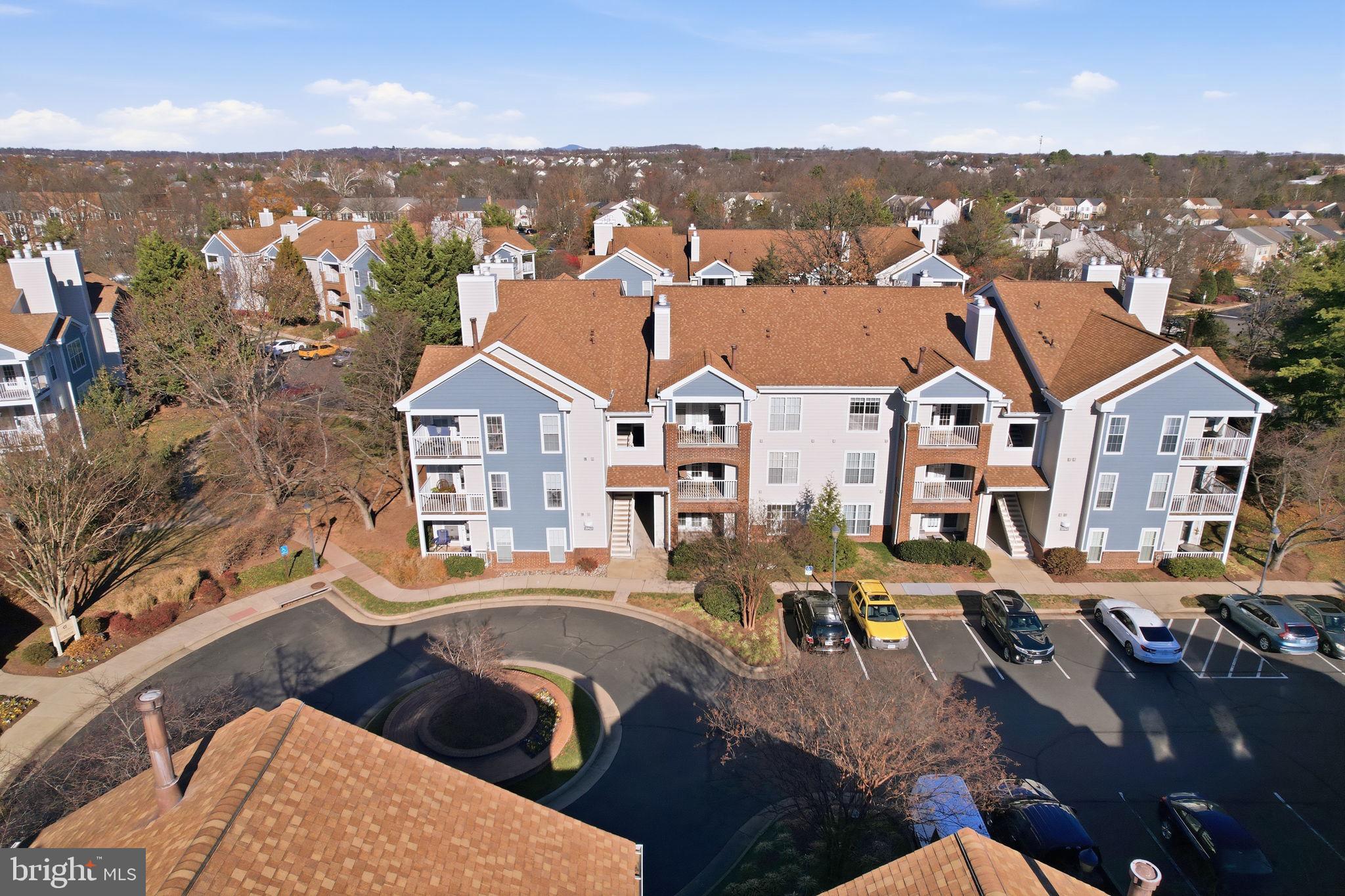 ASHBURN FARM - Residential