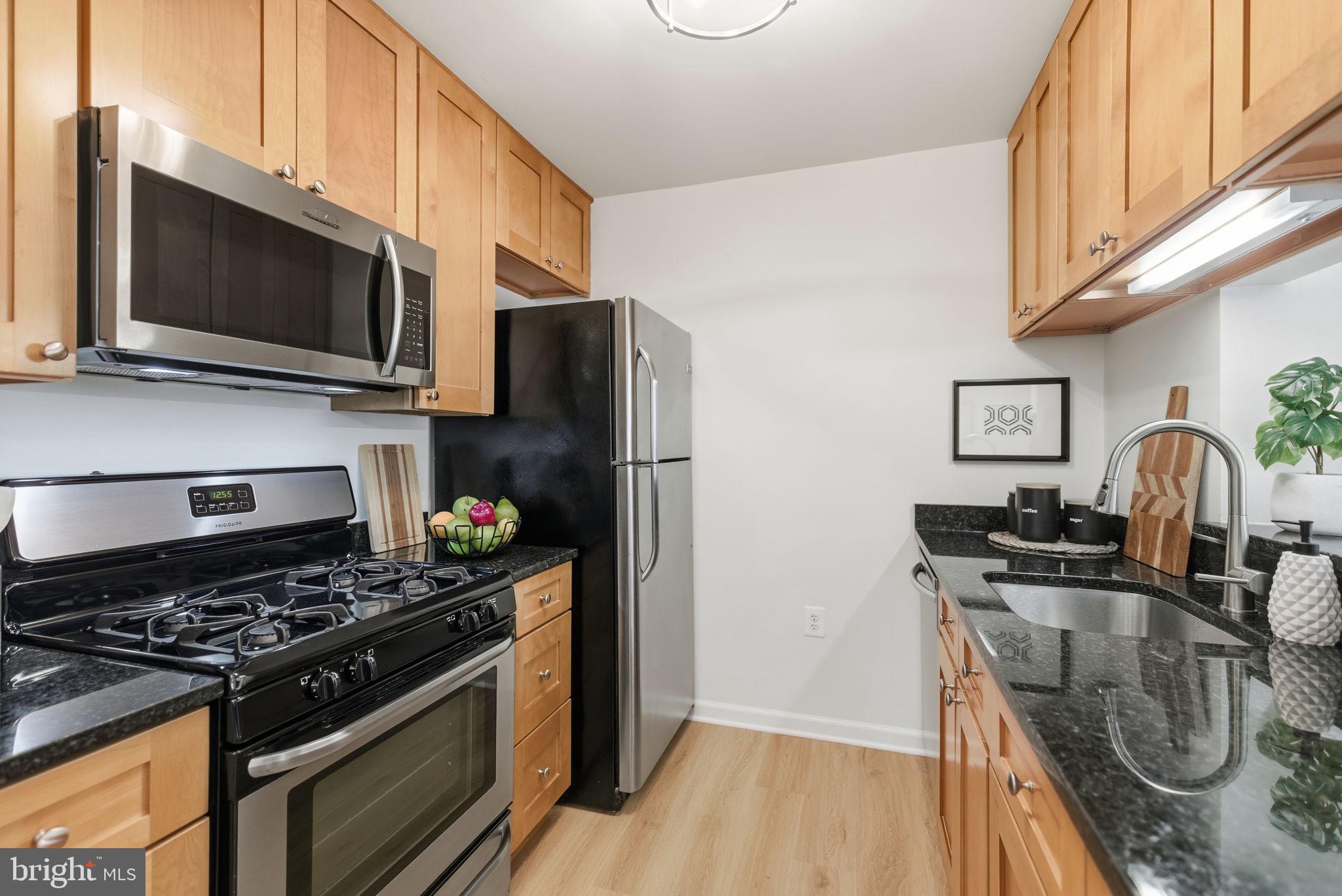 ASHBURN FARM - Residential