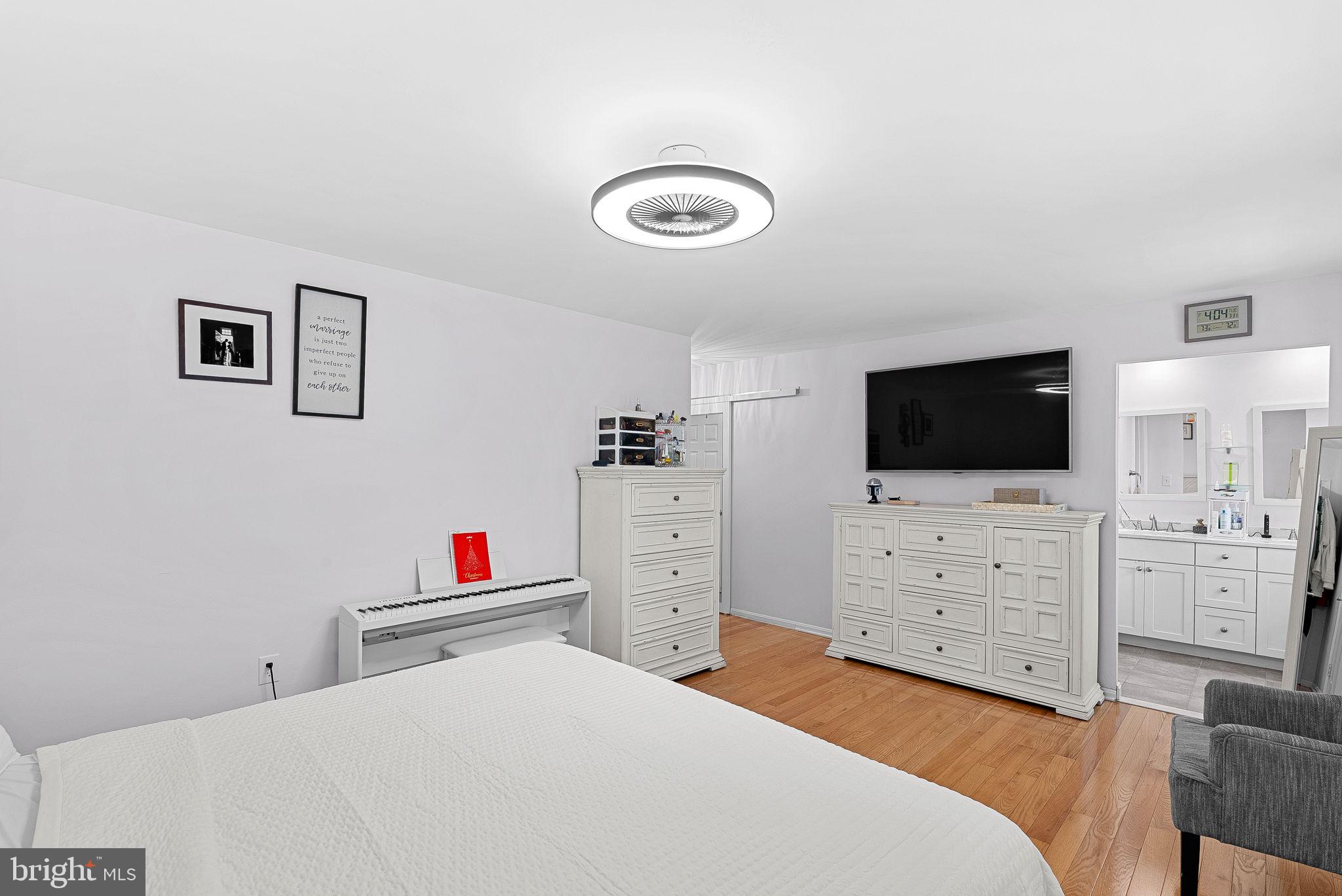 BURKE CENTRE - Residential